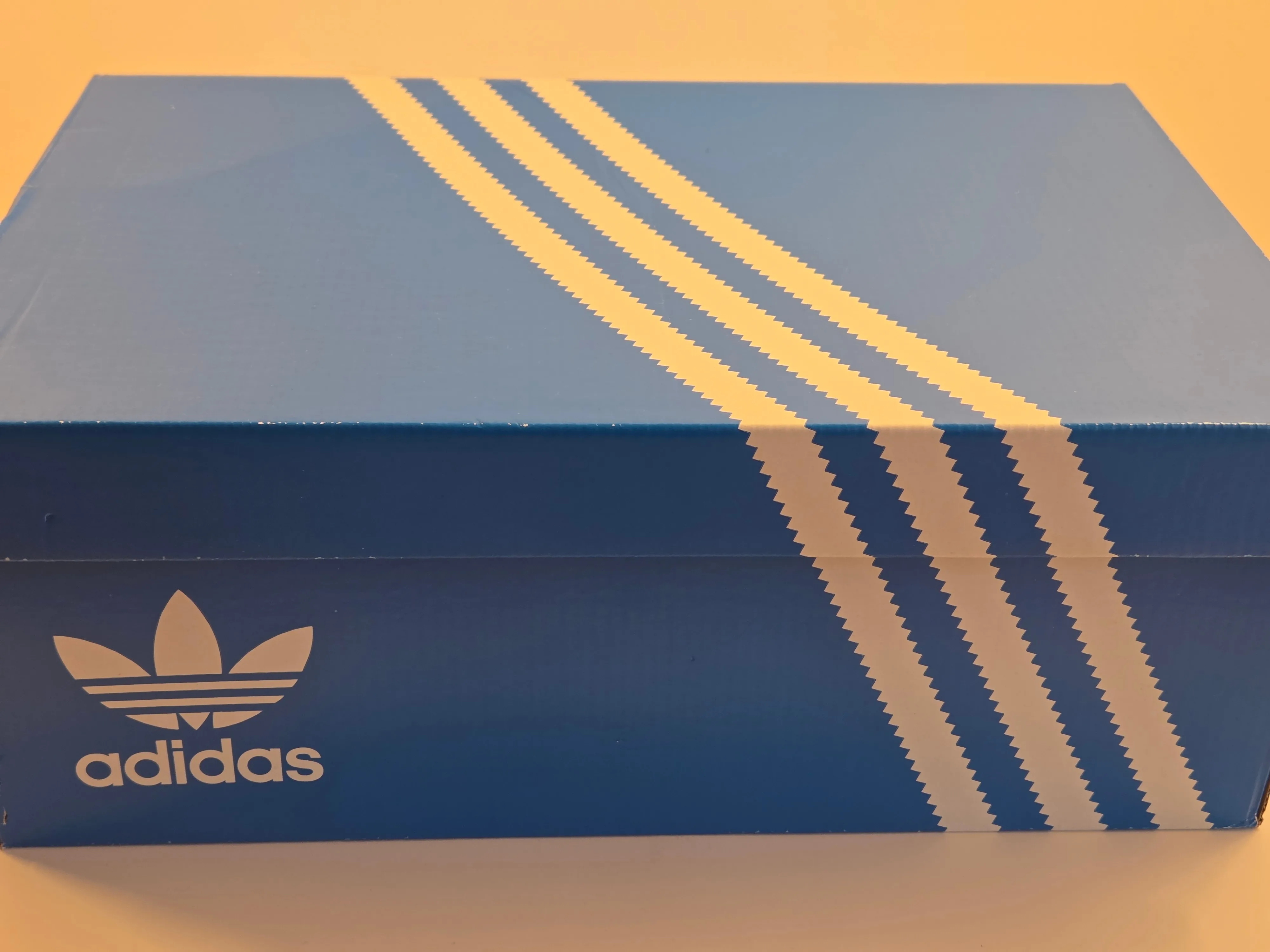 adidas Hyperturf IE2103 US 10 Grey – New w/Box image indicator(6)