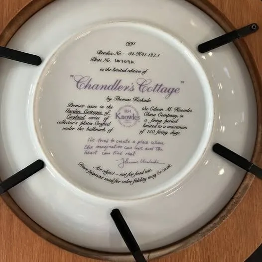 Thomas Kinkade Collector's Plate "Chandler's Cottage" image indicator(2)
