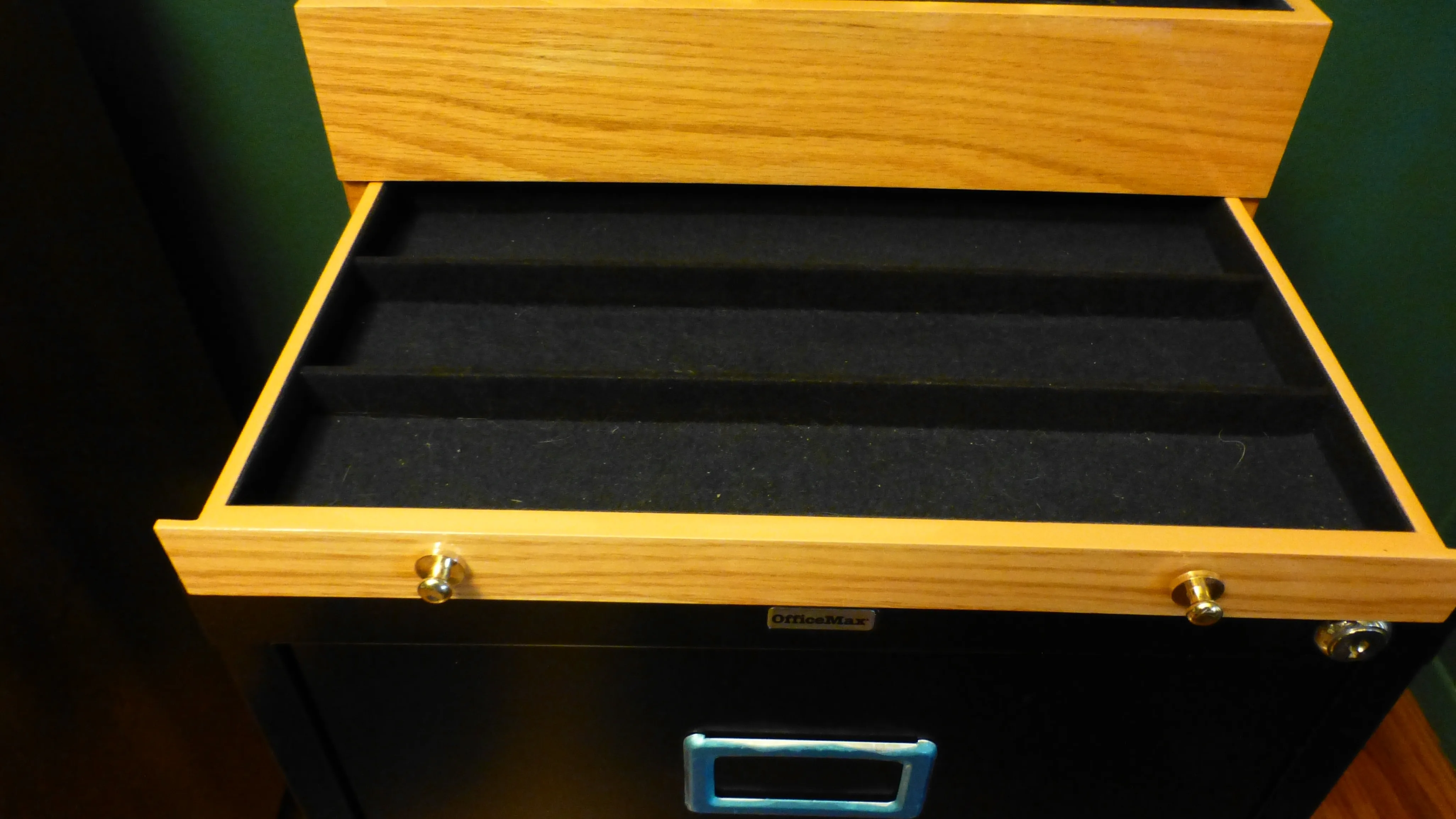 Jewelry Chest image indicator(5)
