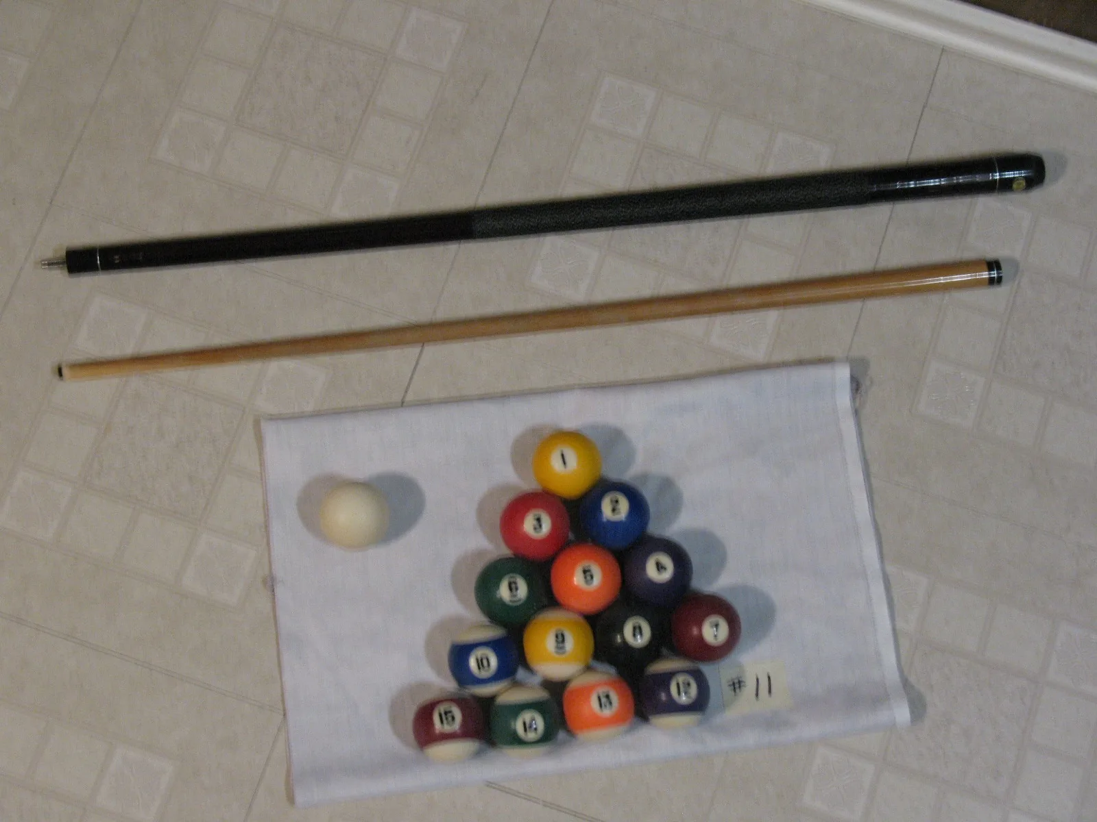 Billiard Balls and Cue image indicator(8)