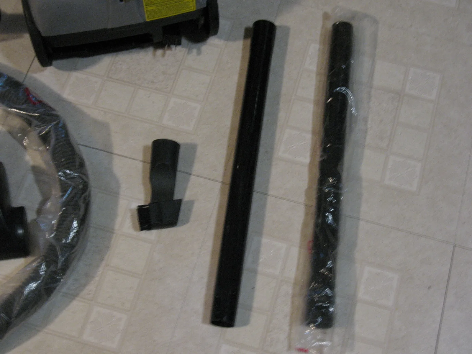 SHARK Quick Clean Canister Vacuum Cleaner, LIKE NEW image indicator(7)