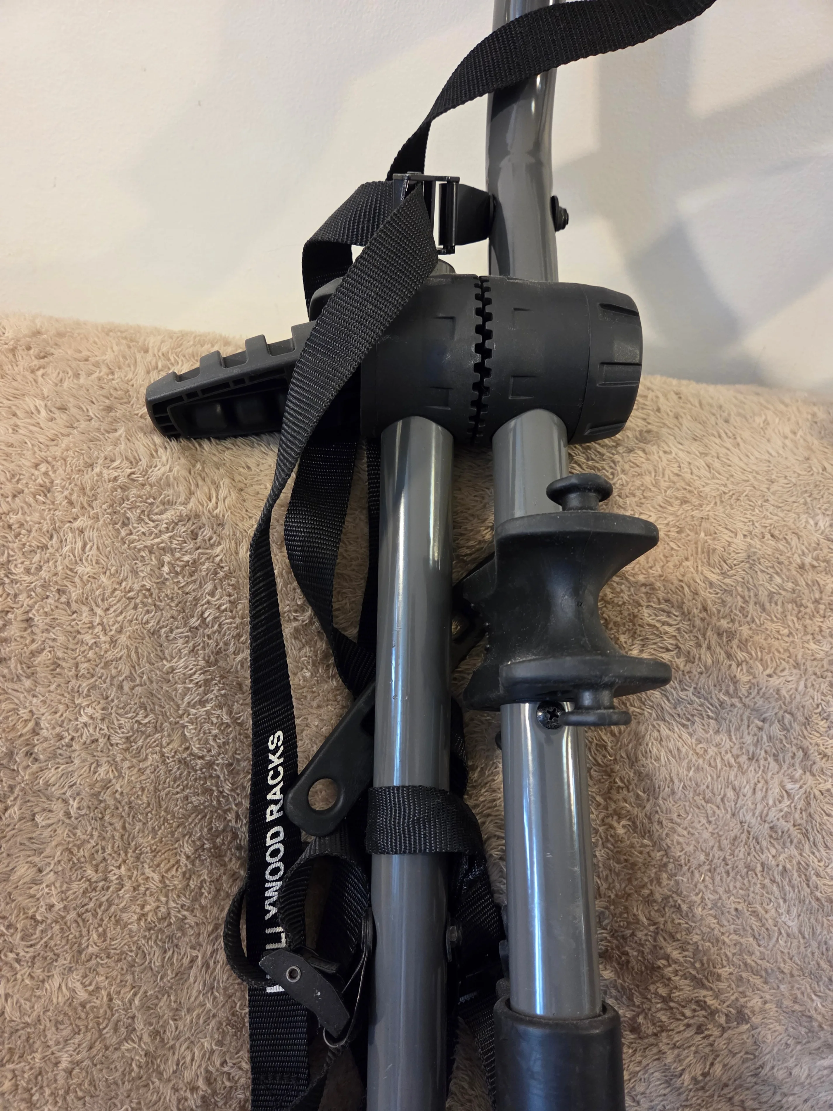 Hollywood Racks Baja 2 trunk rack – 2 bikes image indicator(10)