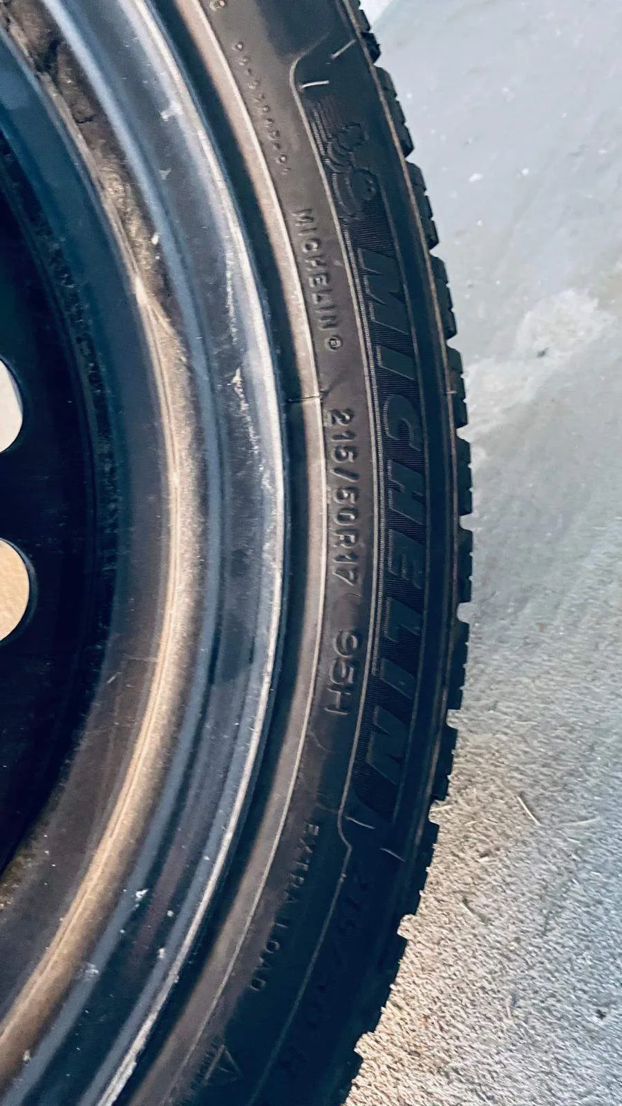 4 Michelin Xice snow winter tire on steel rim. 215/50 R17 image indicator(3)