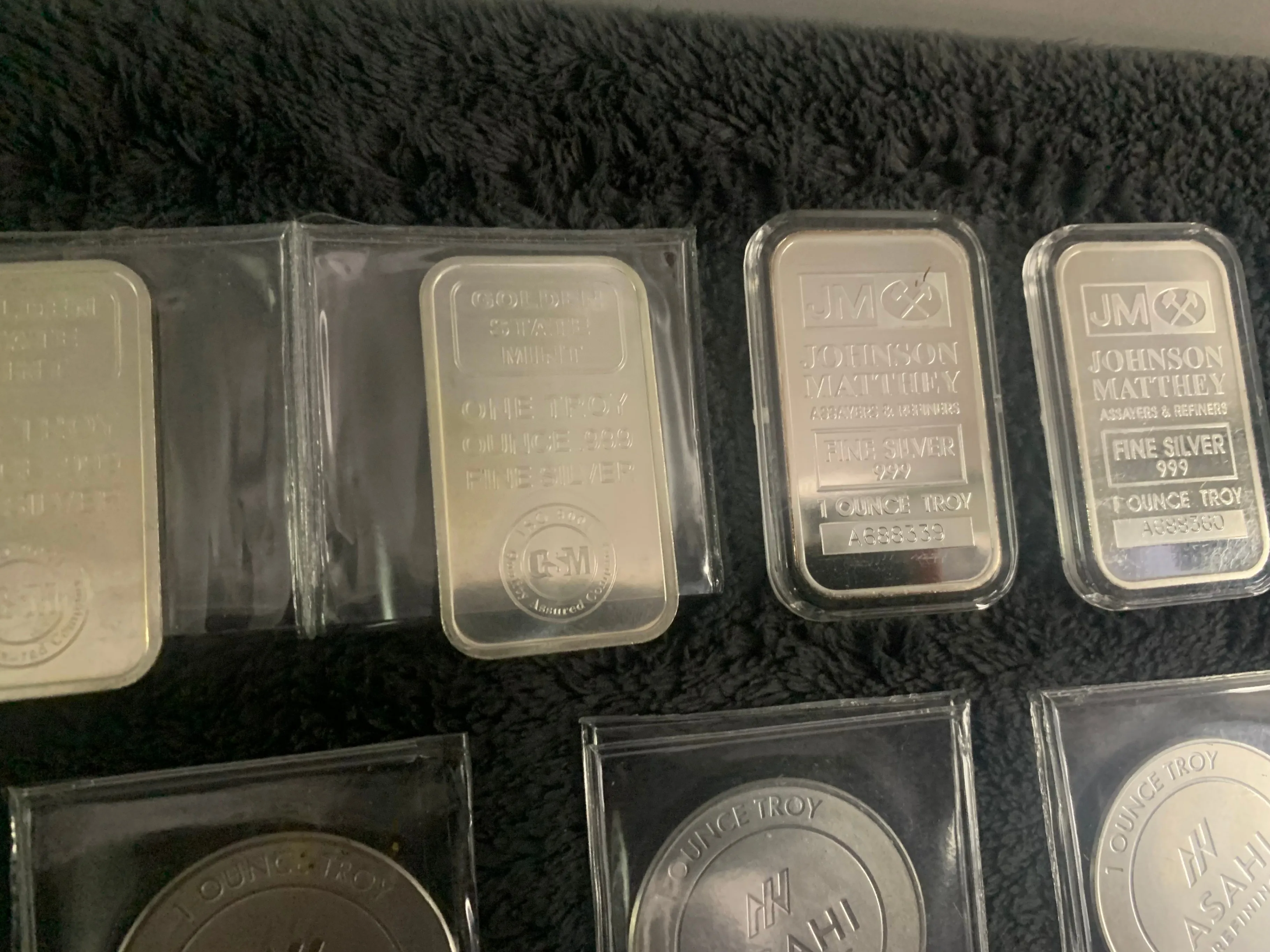 Lot of 20 1oz Coins / Silver Bars image indicator(9)