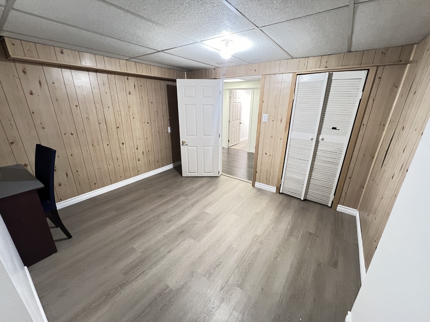 Private room share kitchen and washroom