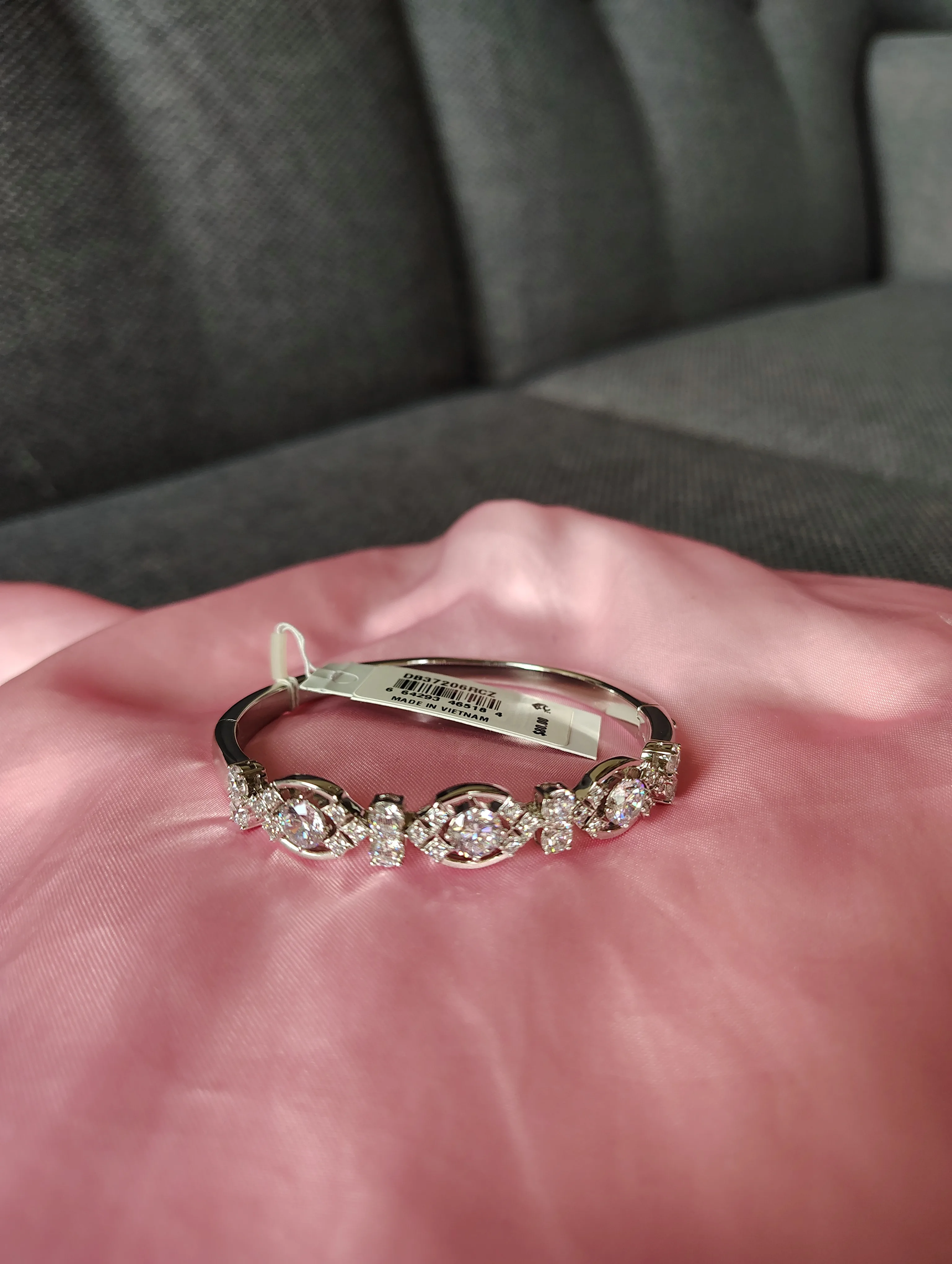 NEW BRACELET- Eliot Danori (Macy's US price tag, Sale) thumbnail