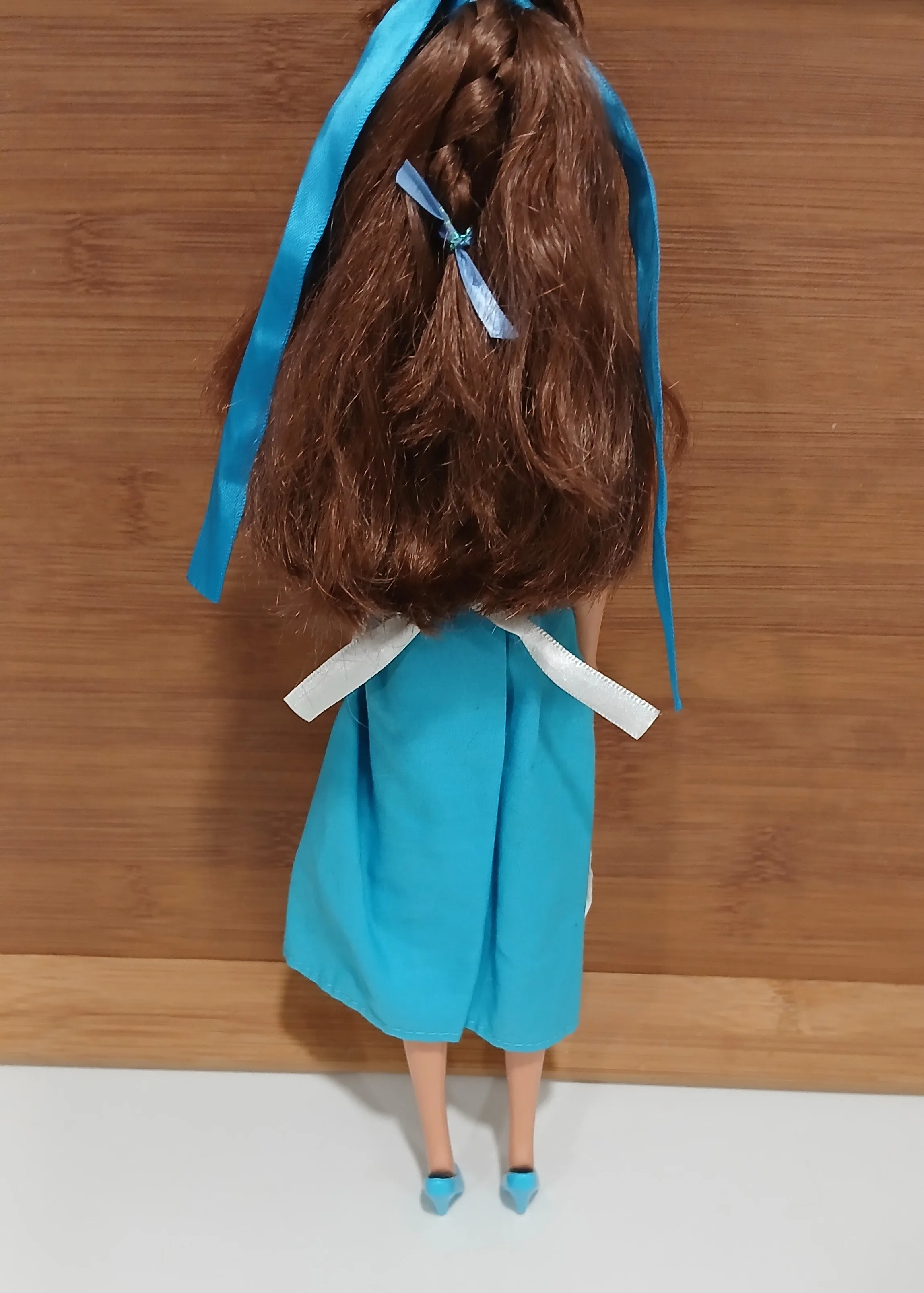 Disney Dolls with Original Outfits,12in.Good Condition, Both for image indicator(6)