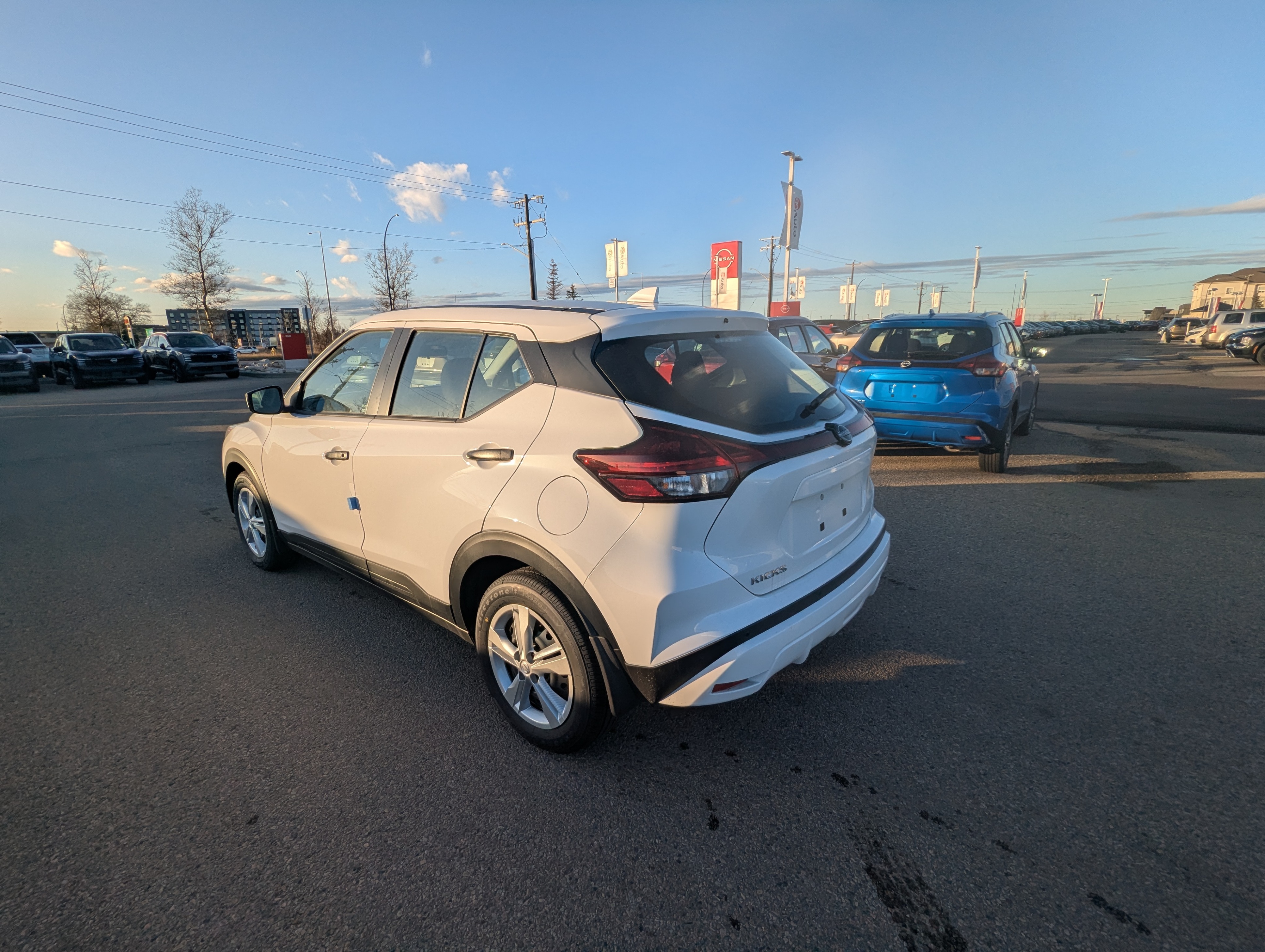 2025 Nissan Kicks Play S - photo 3