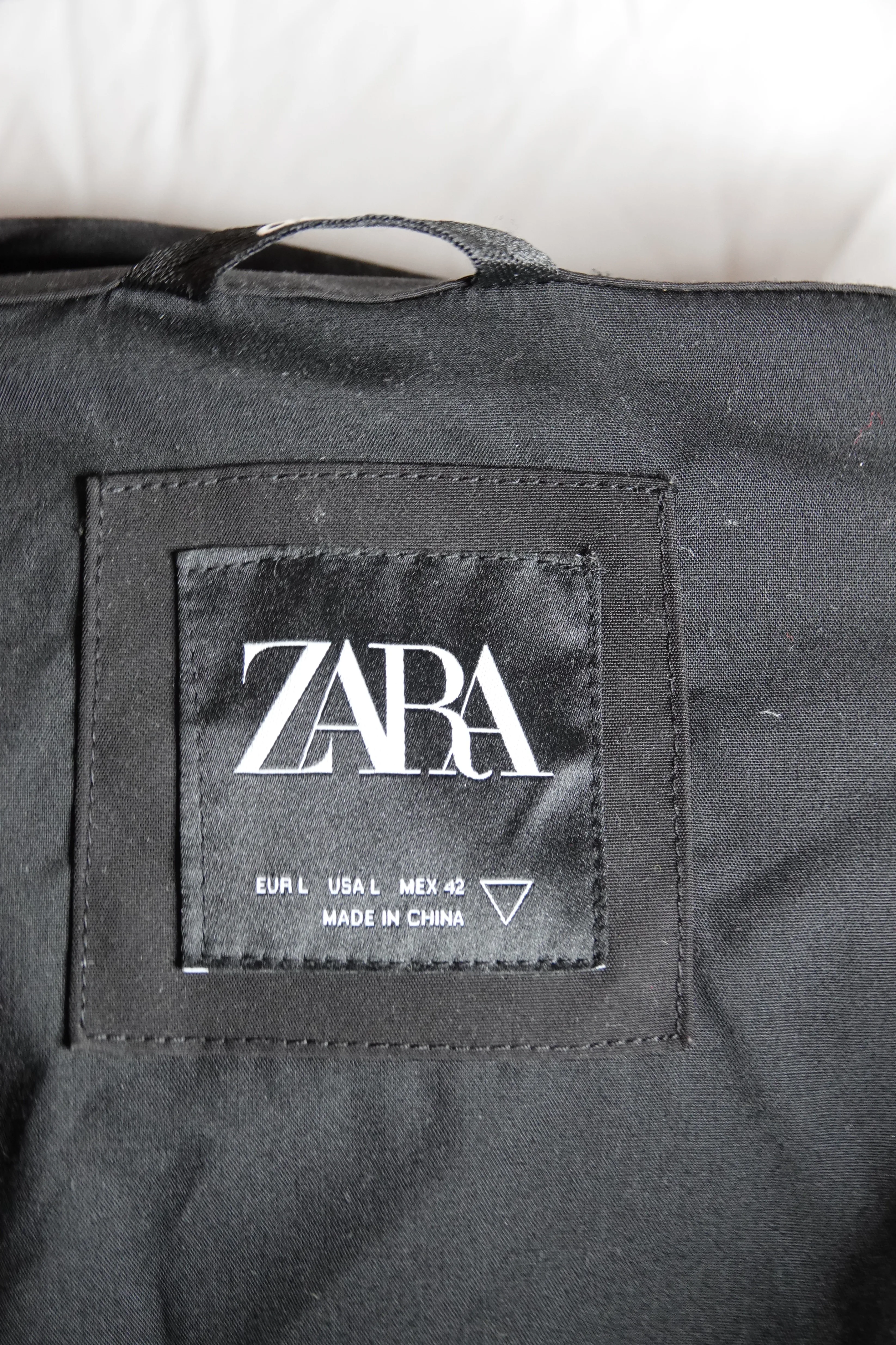 Zara Utility Vest – Black, Size L image indicator(3)