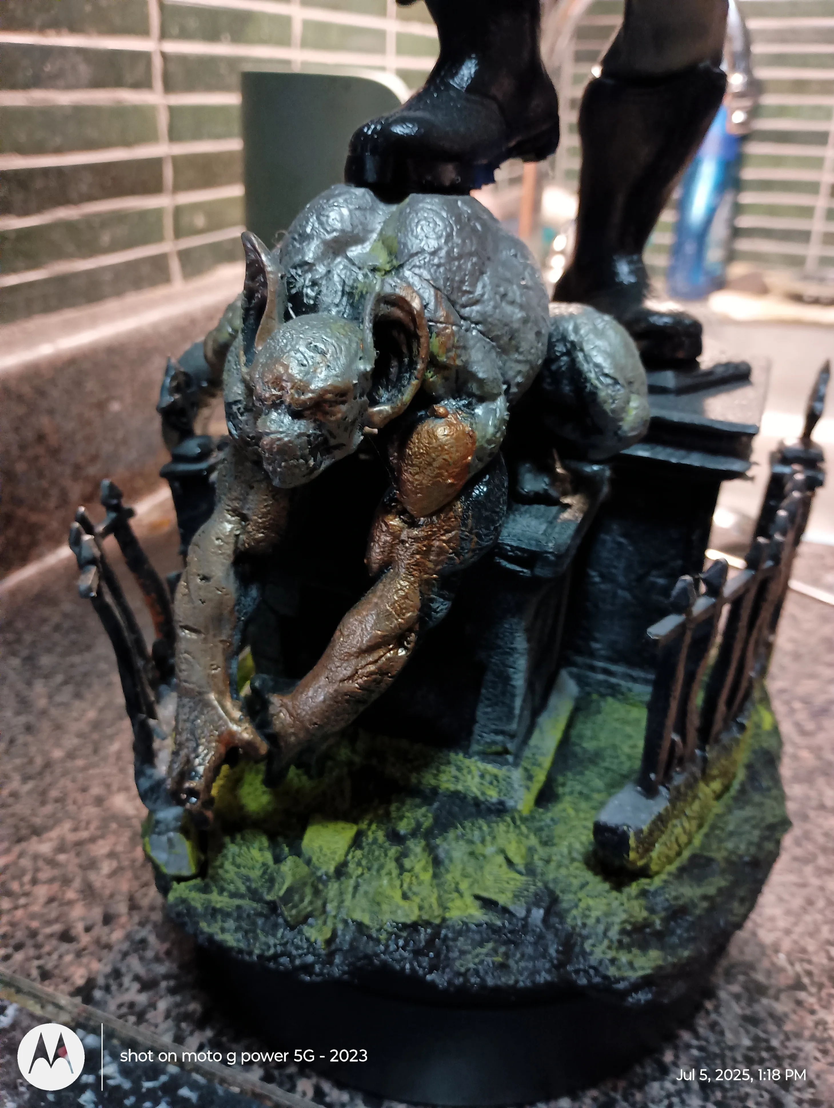 Batman Statue 12in tall image indicator(8)