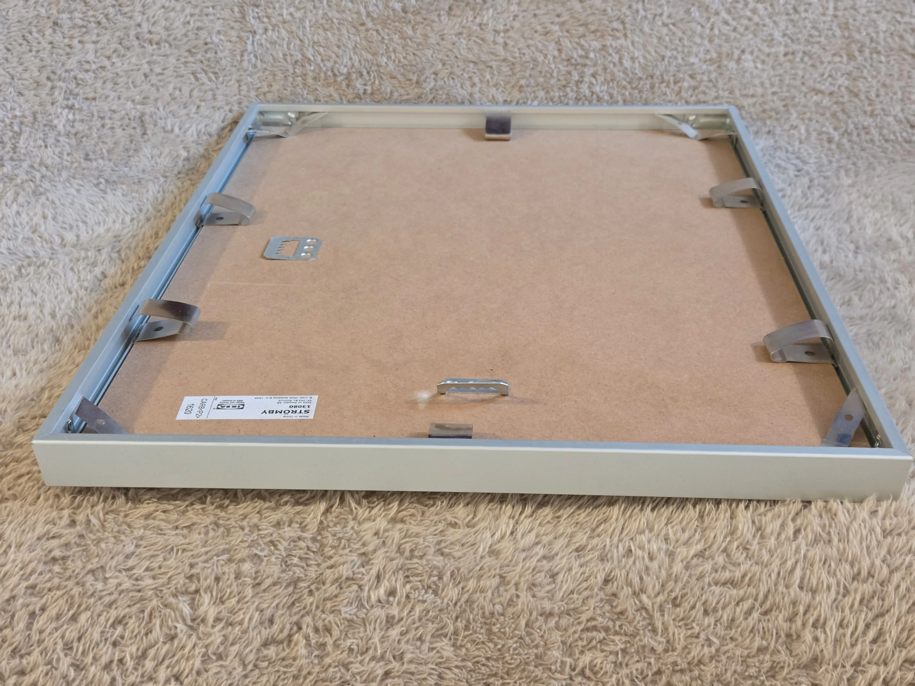 OMY Glow Poster Bunny + IKEA STRÖMBY Frame 30×40 image indicator(5)