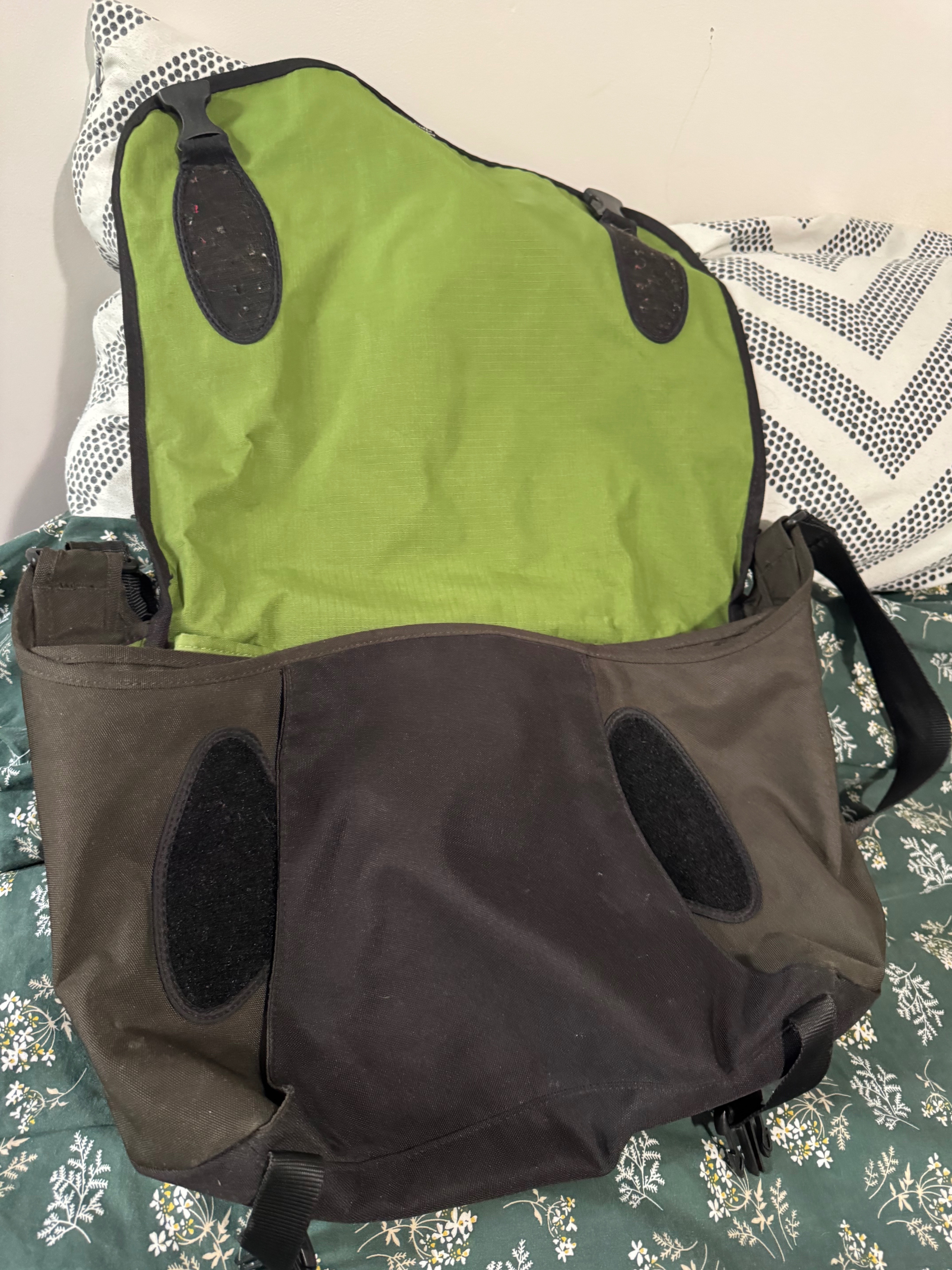 Timbuk2 Black Messenger Bag - photo 3