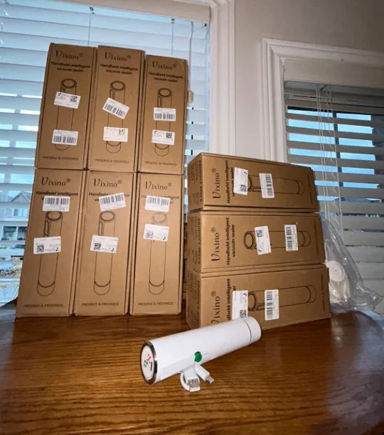 Vixino Handheld Intelligent Vacuum Sealers thumbnail