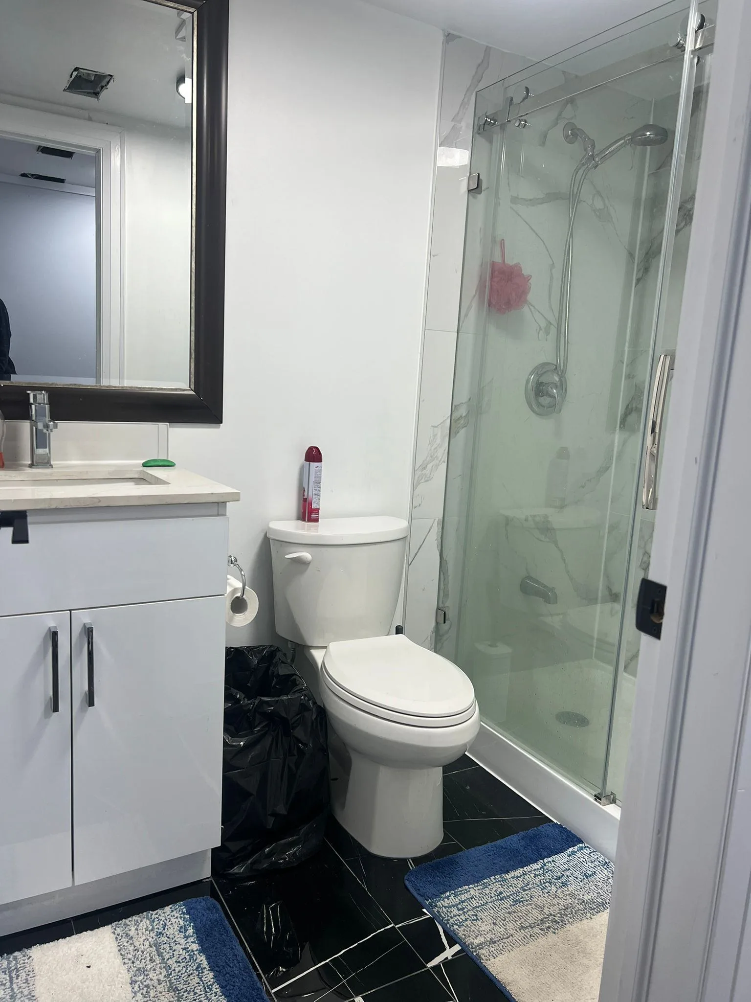 Room For Rent image indicator(8)