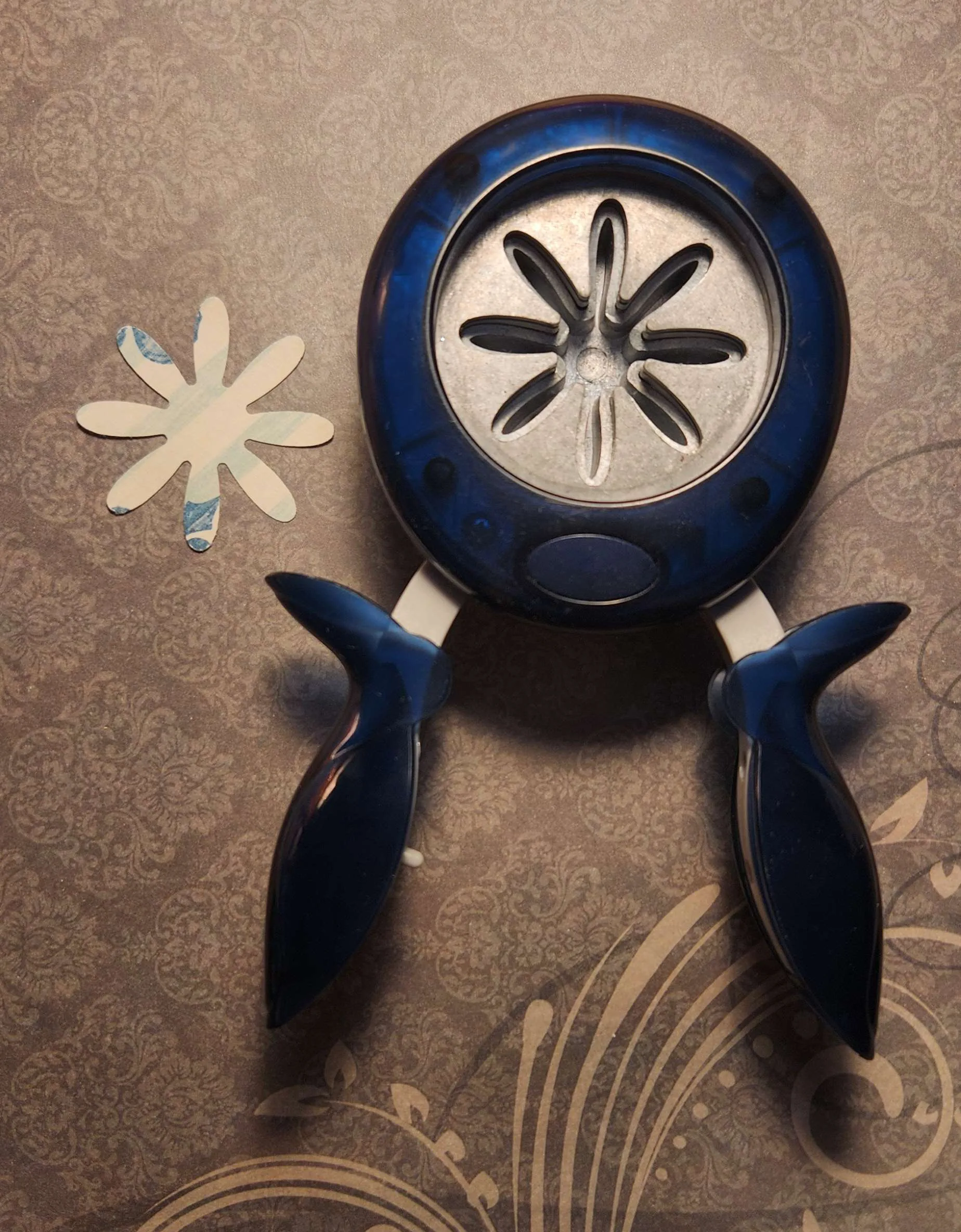 Flower punch 5cm/1.9in~ thumbnail