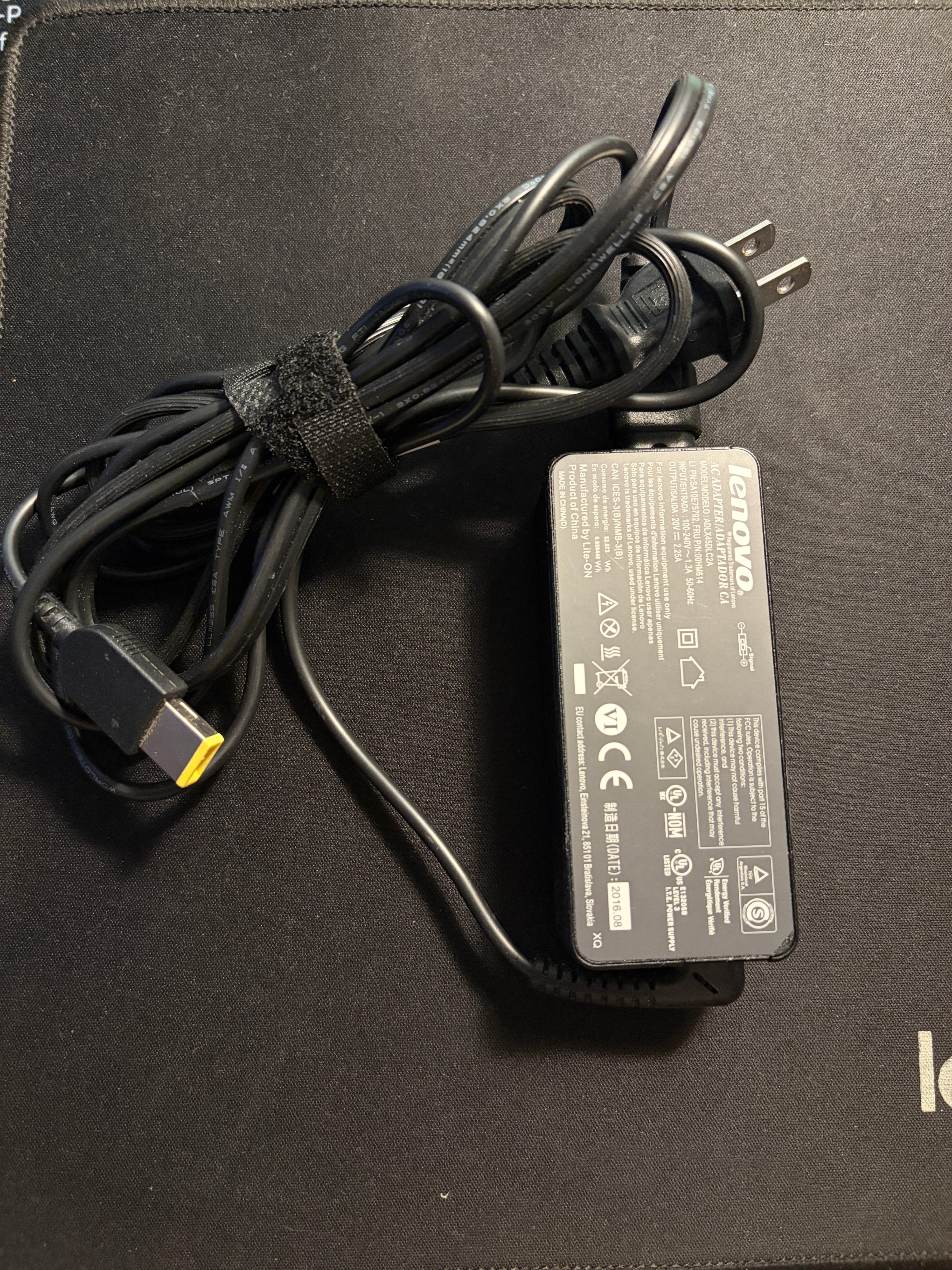 Thinkpad 45W AC Adapter