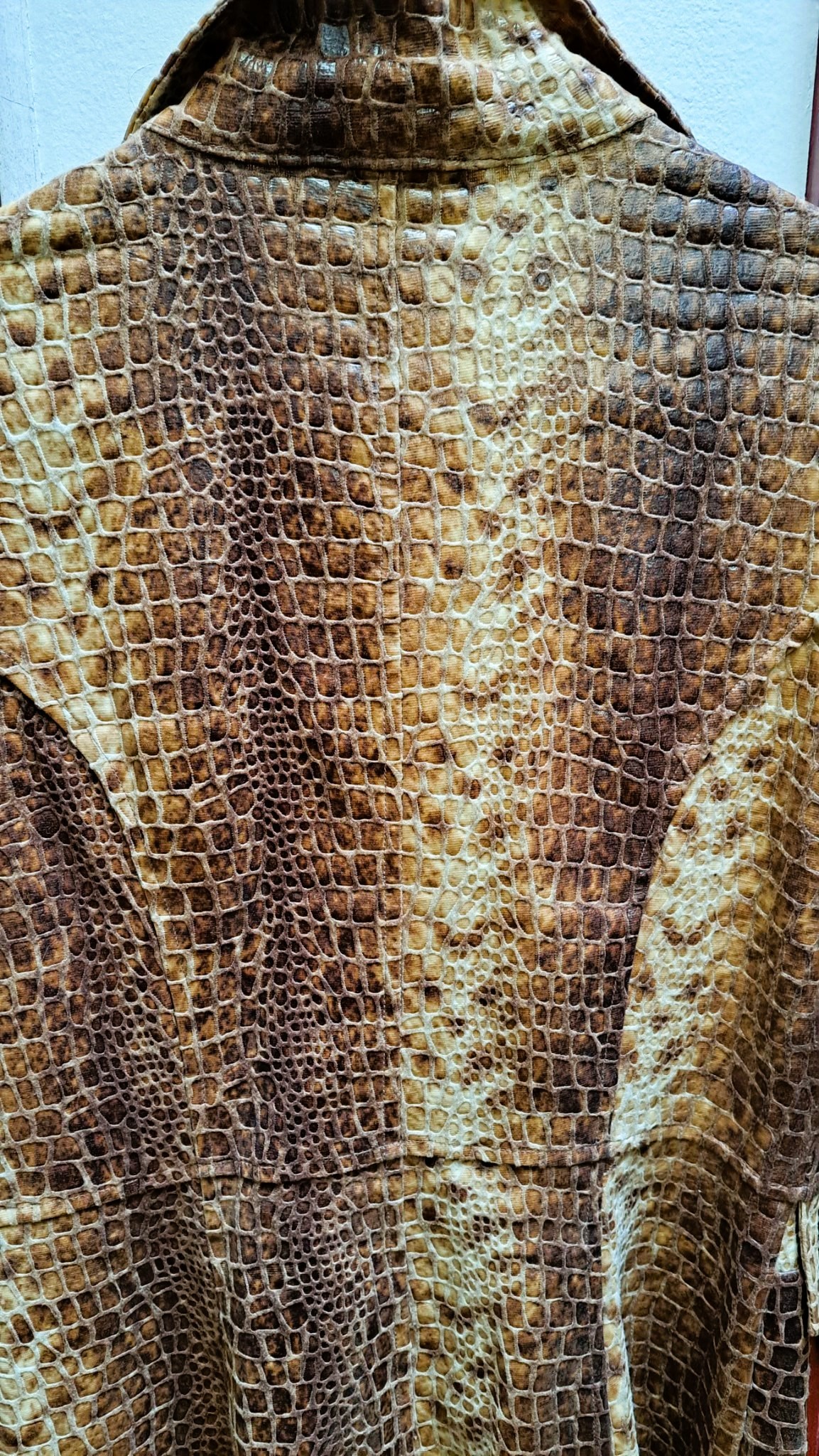 Women's Vintage Crocodile Skin Embossed Texture Long Blazer/Coat - photo 3