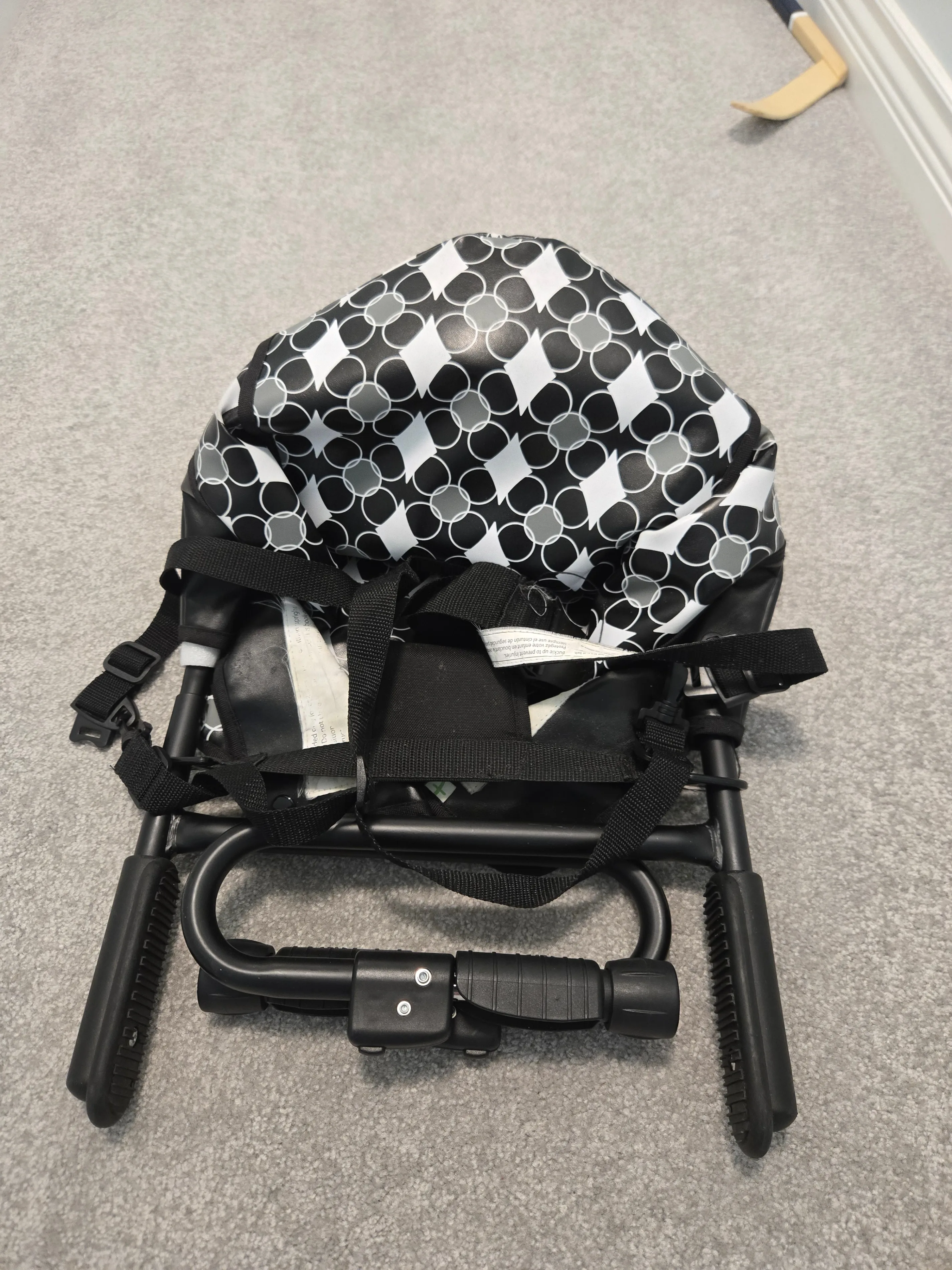 Portable High Chair - Guzzie and Guss thumbnail