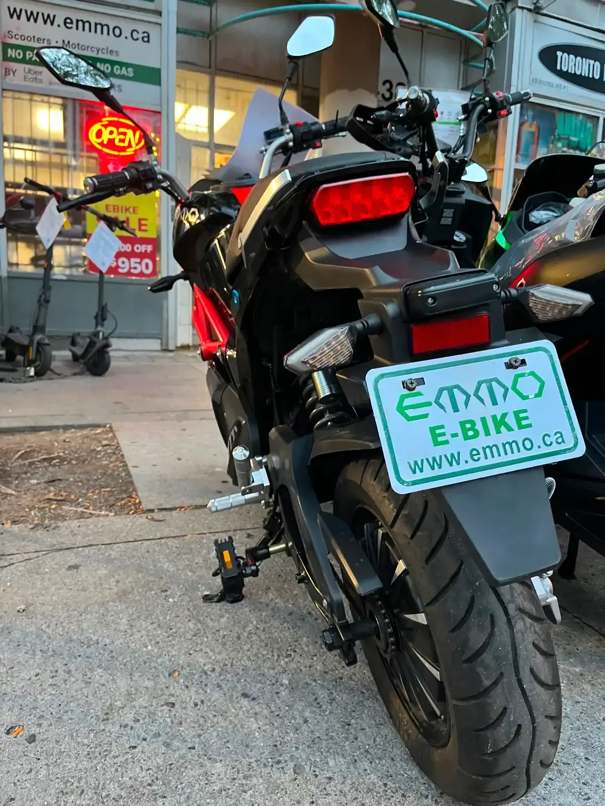 Emmo 72V Proton | Showroom Demo / As-New / Full Warranty image indicator(3)