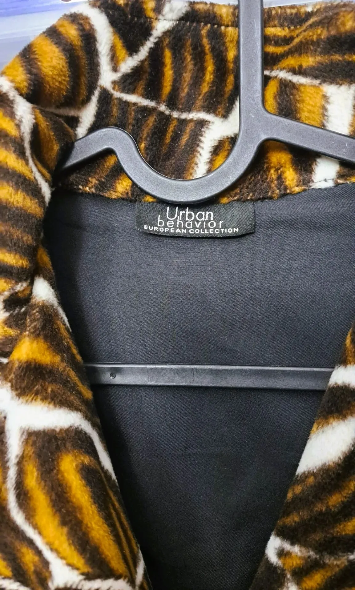 Women Retro Mod 70 Soft, Fuzzy Texture Dress Coat image indicator(2)