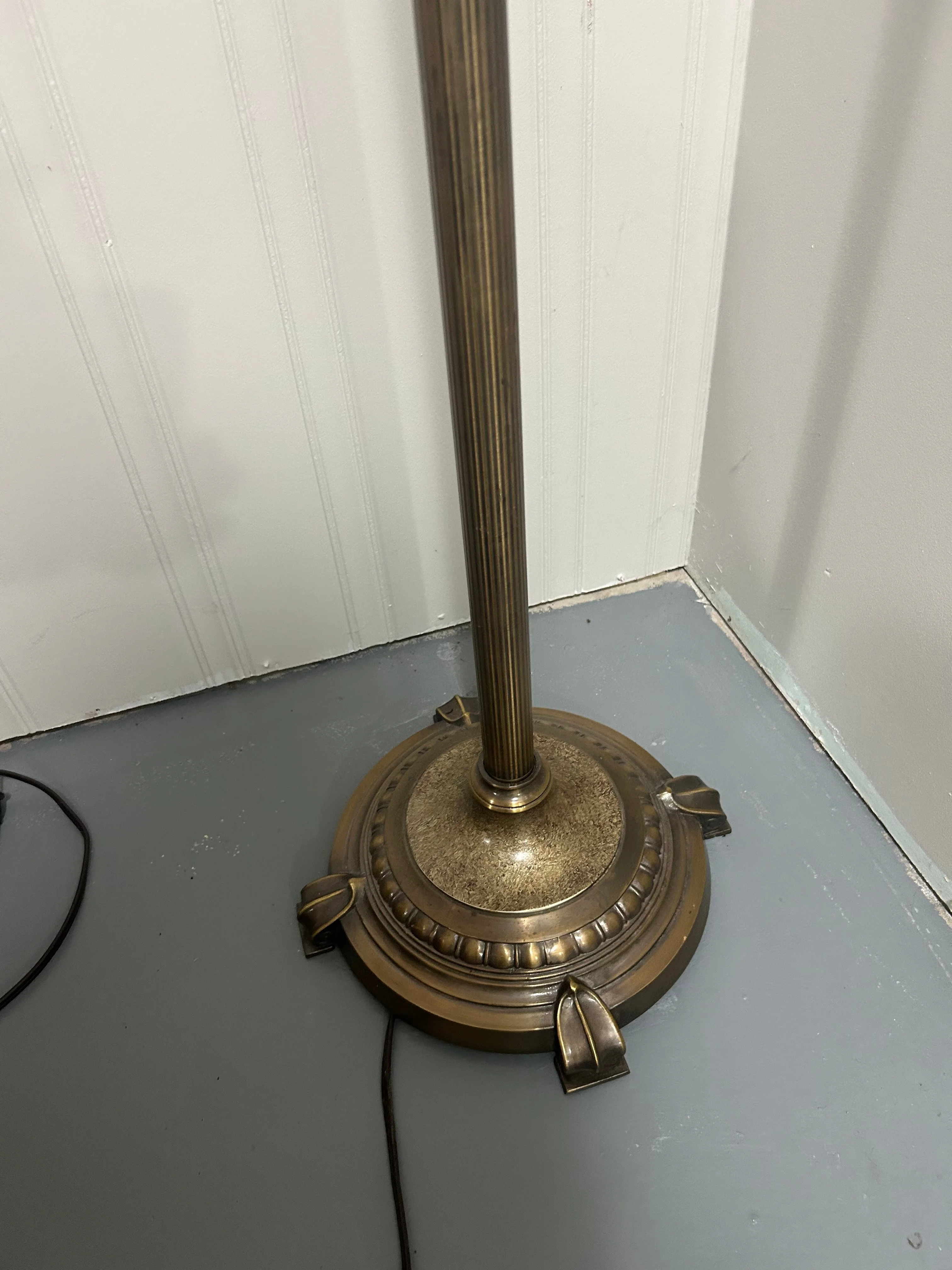 SET: Two beside lamps & Matching floor lamp image indicator(4)