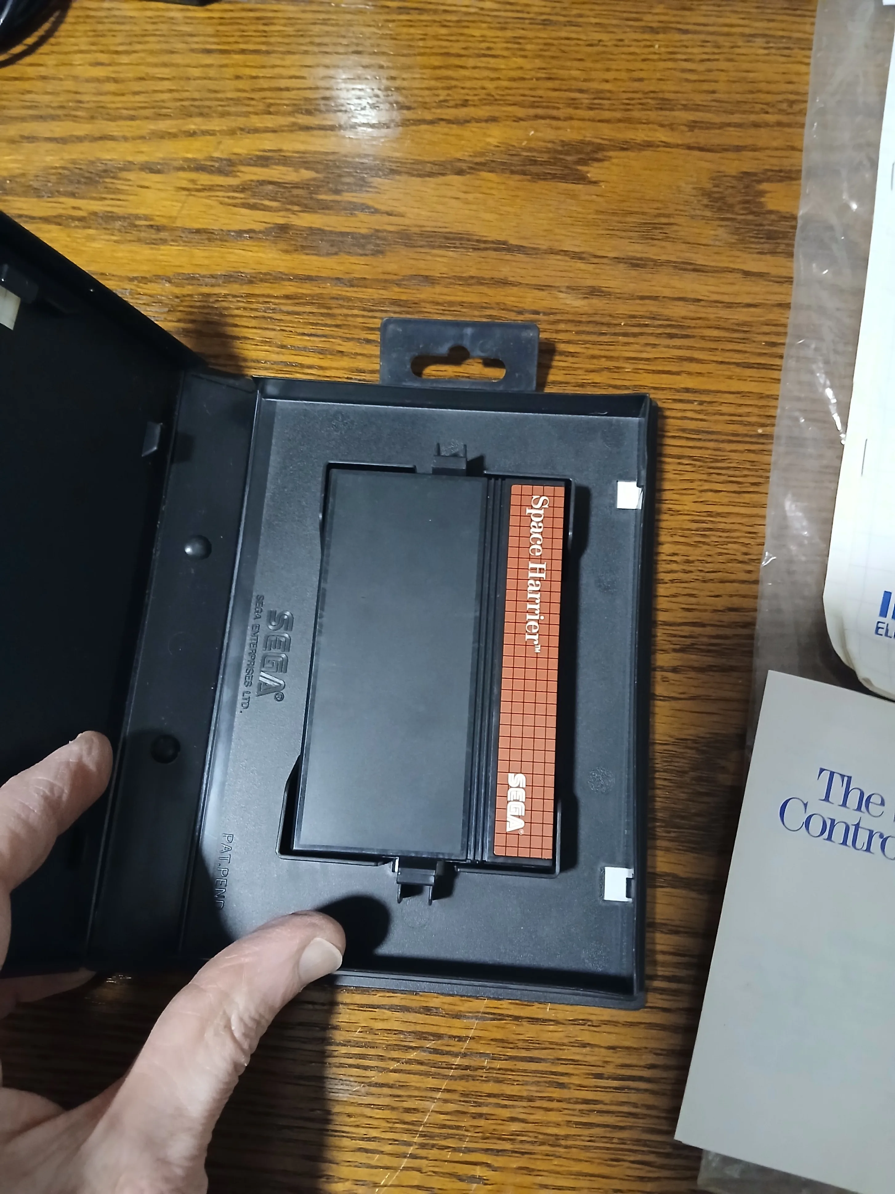 Sega Master System Console & Space Harrier Game image indicator(6)