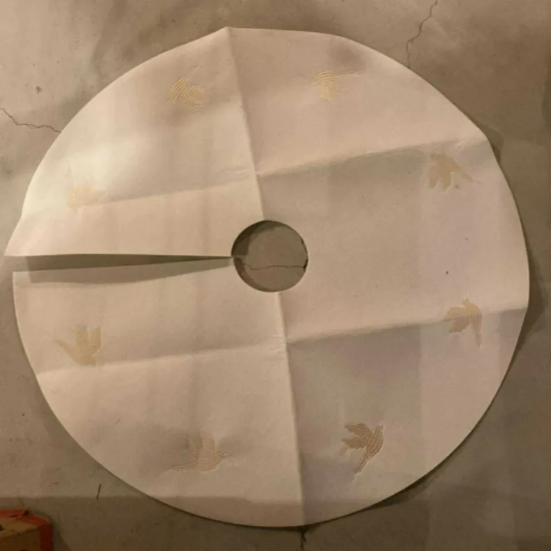 Abbott Dove White/Gold Small Christmas Tree Skirts thumbnail