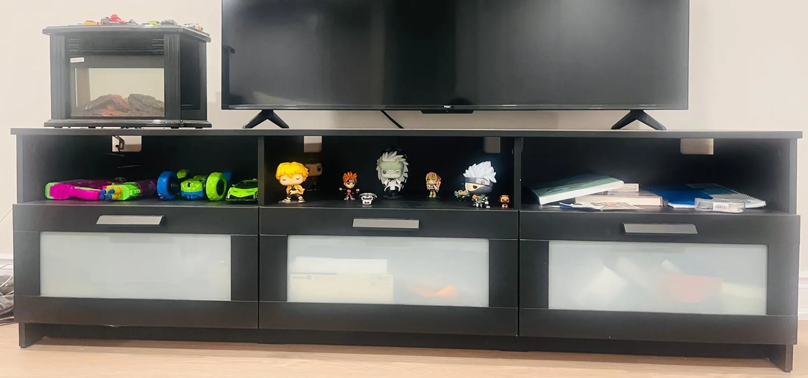 Modern Black TV Stand / Entertainment Unit – Great Condition image indicator(2)