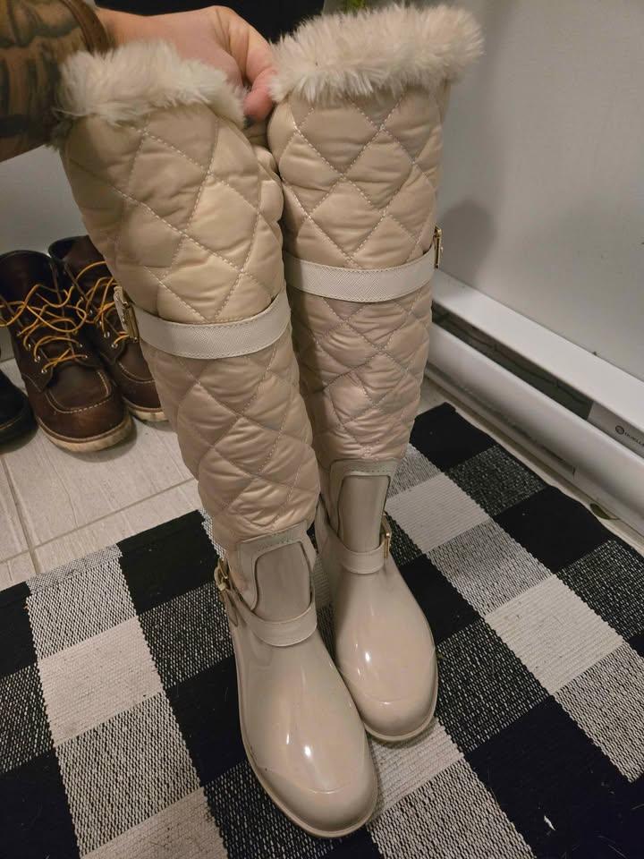 Michael Kors womens snow boots size 6 - photo 4