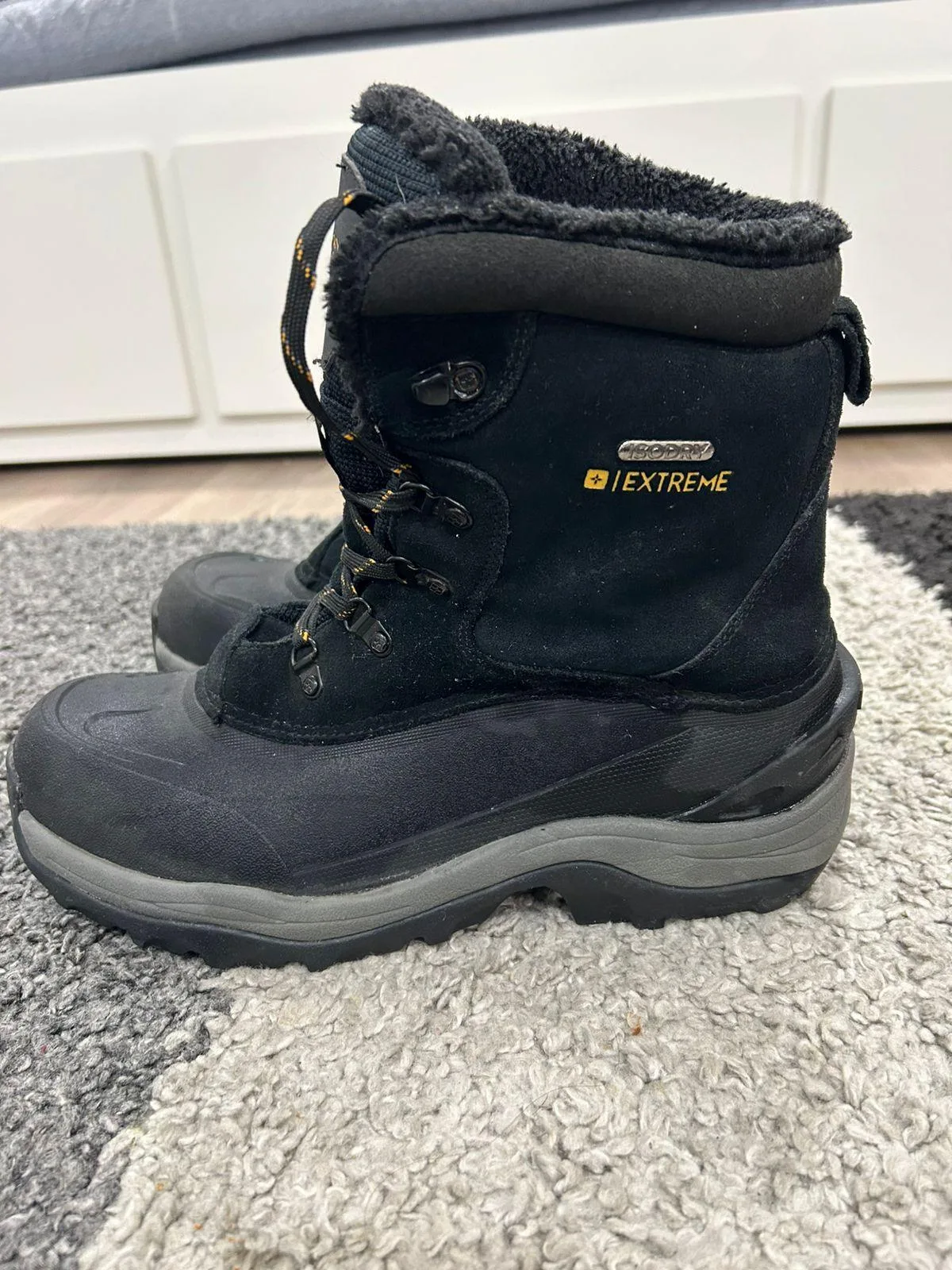 Snow Boots + Winter Gloves Set – Excellent for Cold Weather image indicator(2)