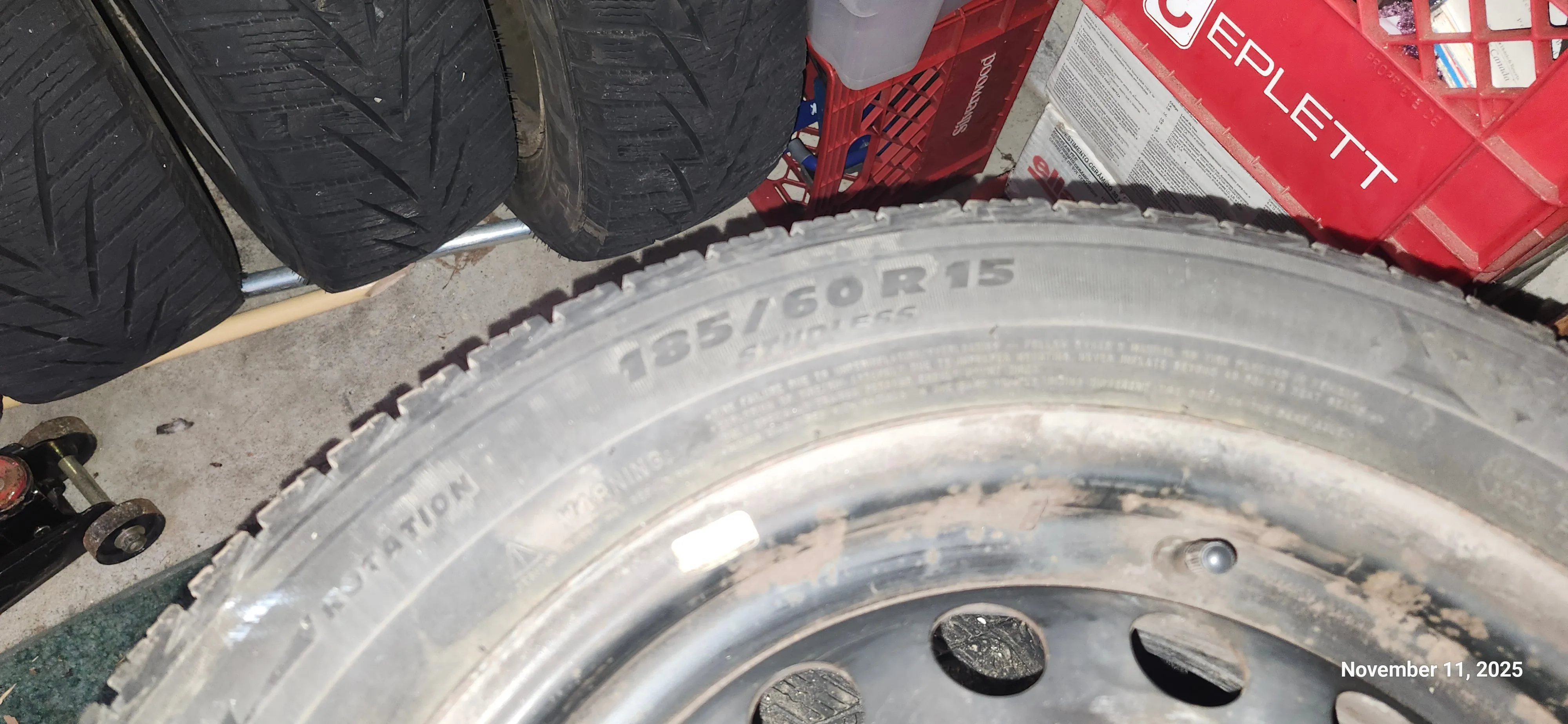 185/60R15 OEM 2015 Honda Fit image indicator(3)