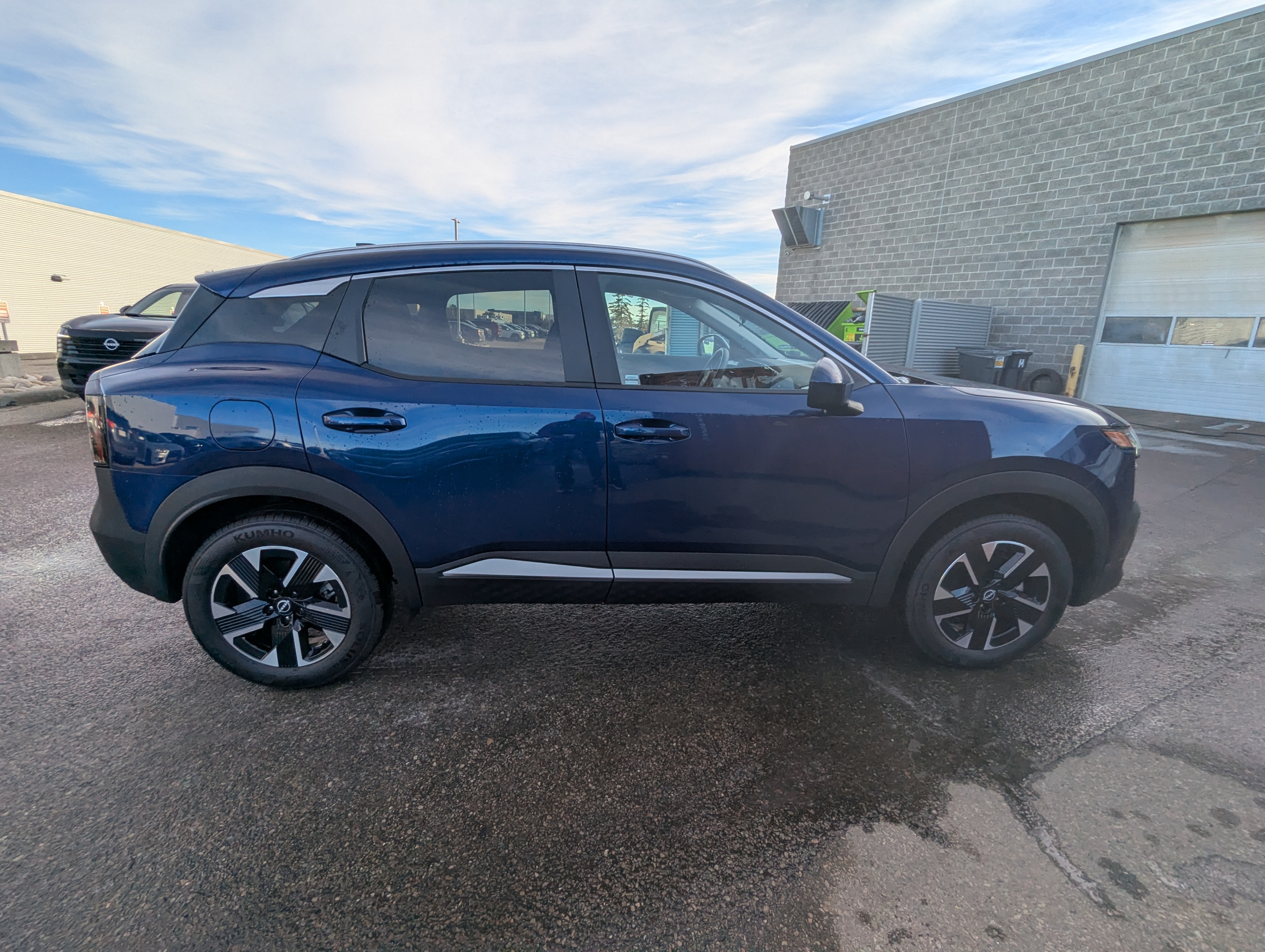 2025 Nissan Kicks SV - photo 2