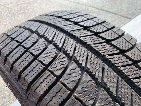 1 x single 235/55/17 99H M+S Michelin X-Ice 3 Brand new tire - photo 4