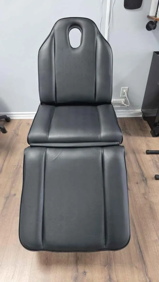 Tattoo, Spa & Beauty Adjustable Hydraulic Chairs image indicator(2)