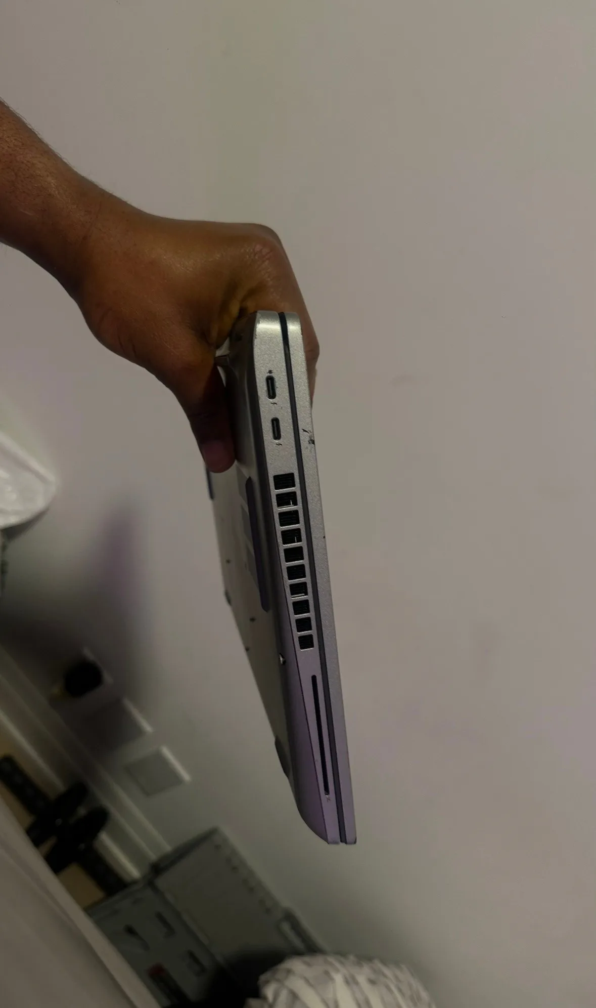 DELL LATITUDE 5521 Laptop - i7 vPRO, 32GB RAM, 256GB image indicator(4)