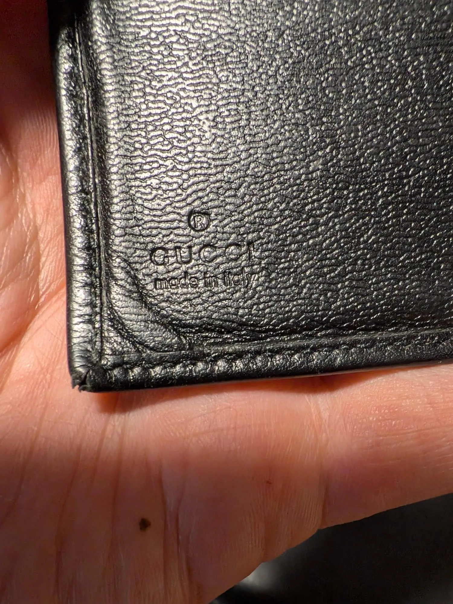 Vintage Gucci Black Bi-Fold Wallet – $120 image indicator(2)