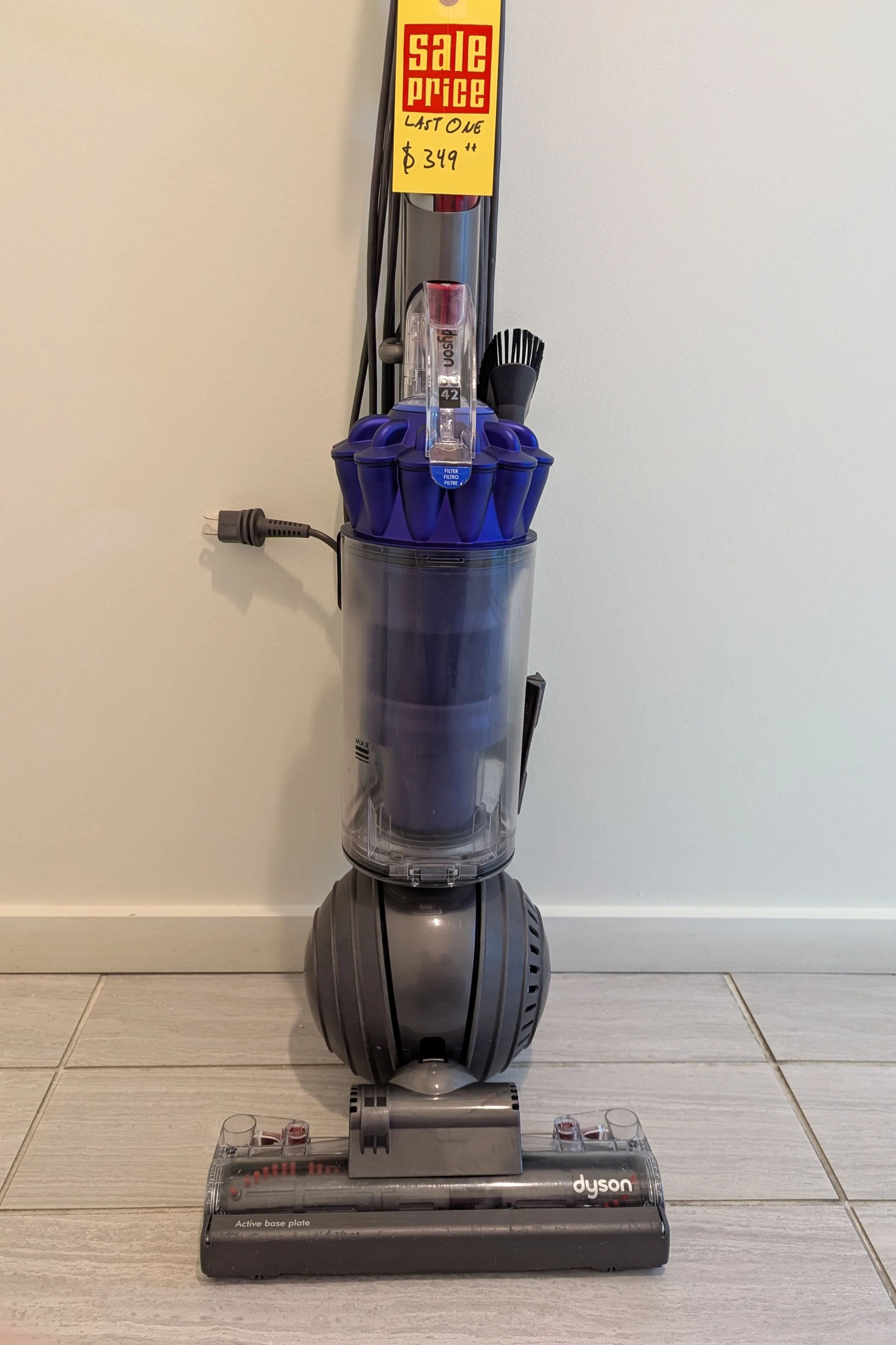 Dyson DC42 Multi-Floor Upright Vacuum – Powerful & Easy to Use! image indicator(5)