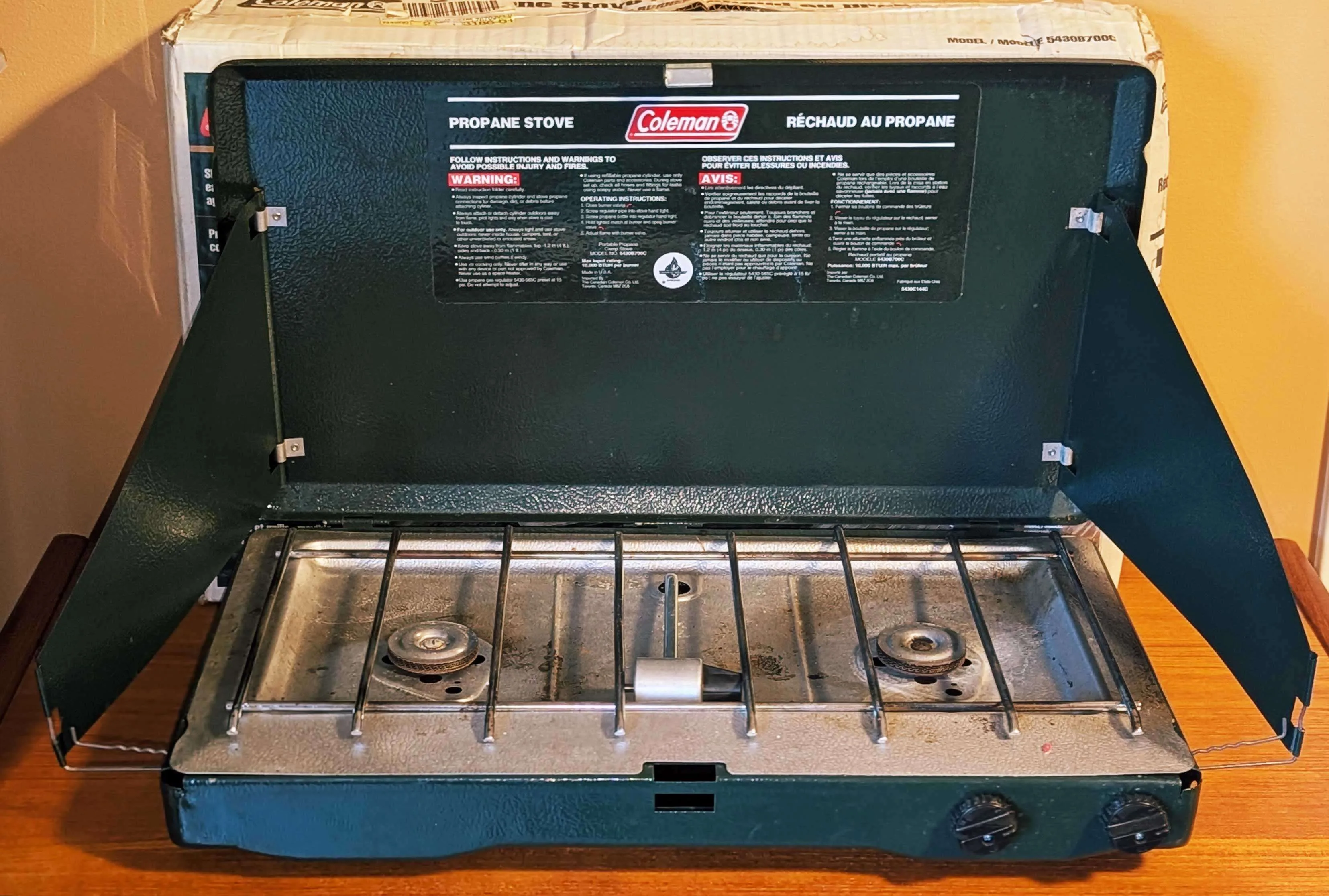 Coleman 5430B700C - Two Burner Propane Stove - Complete image indicator(2)