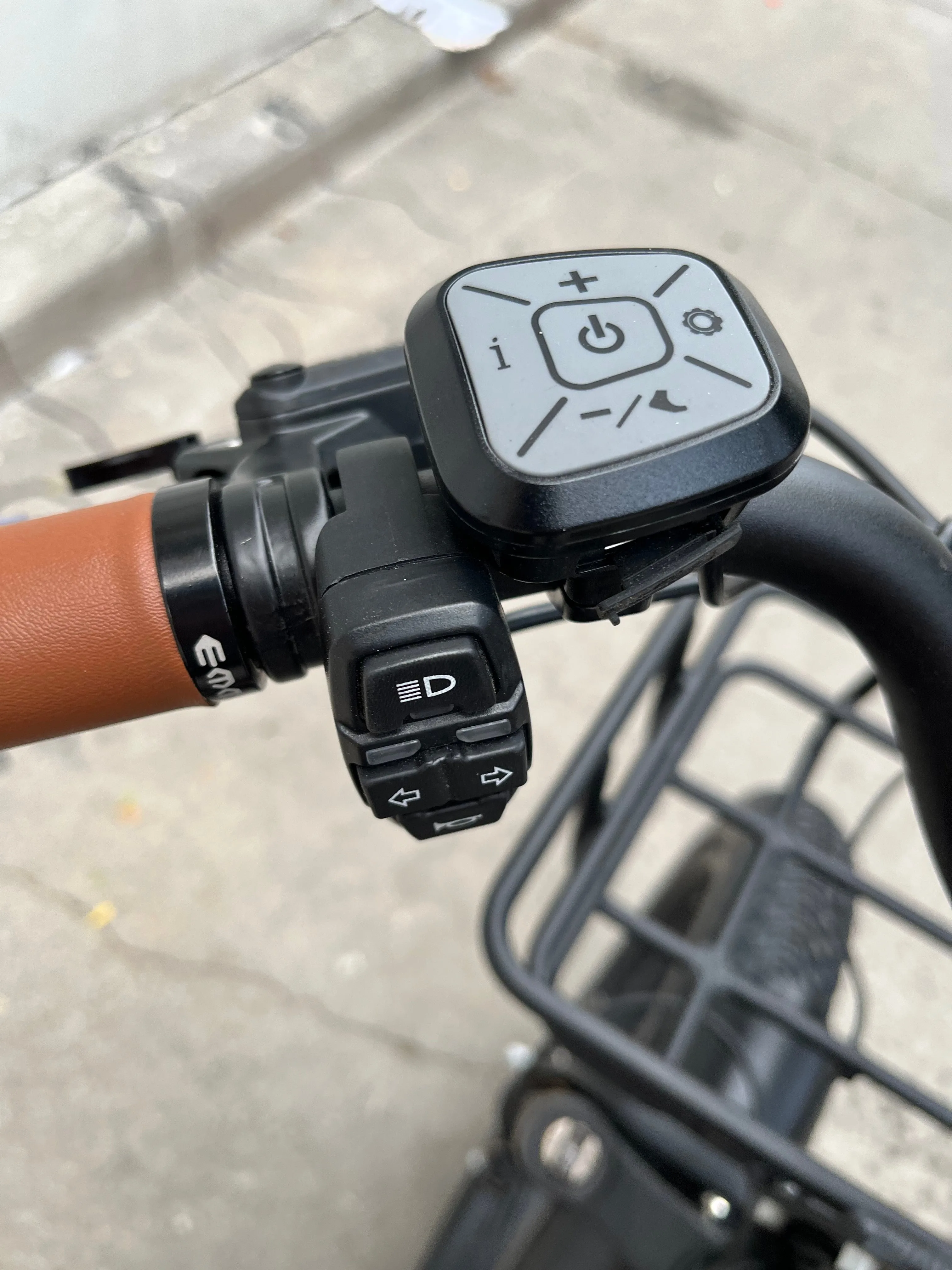 EMMO Trobic Electric Tricycle | Showroom Demo / Full Warranty image indicator(8)