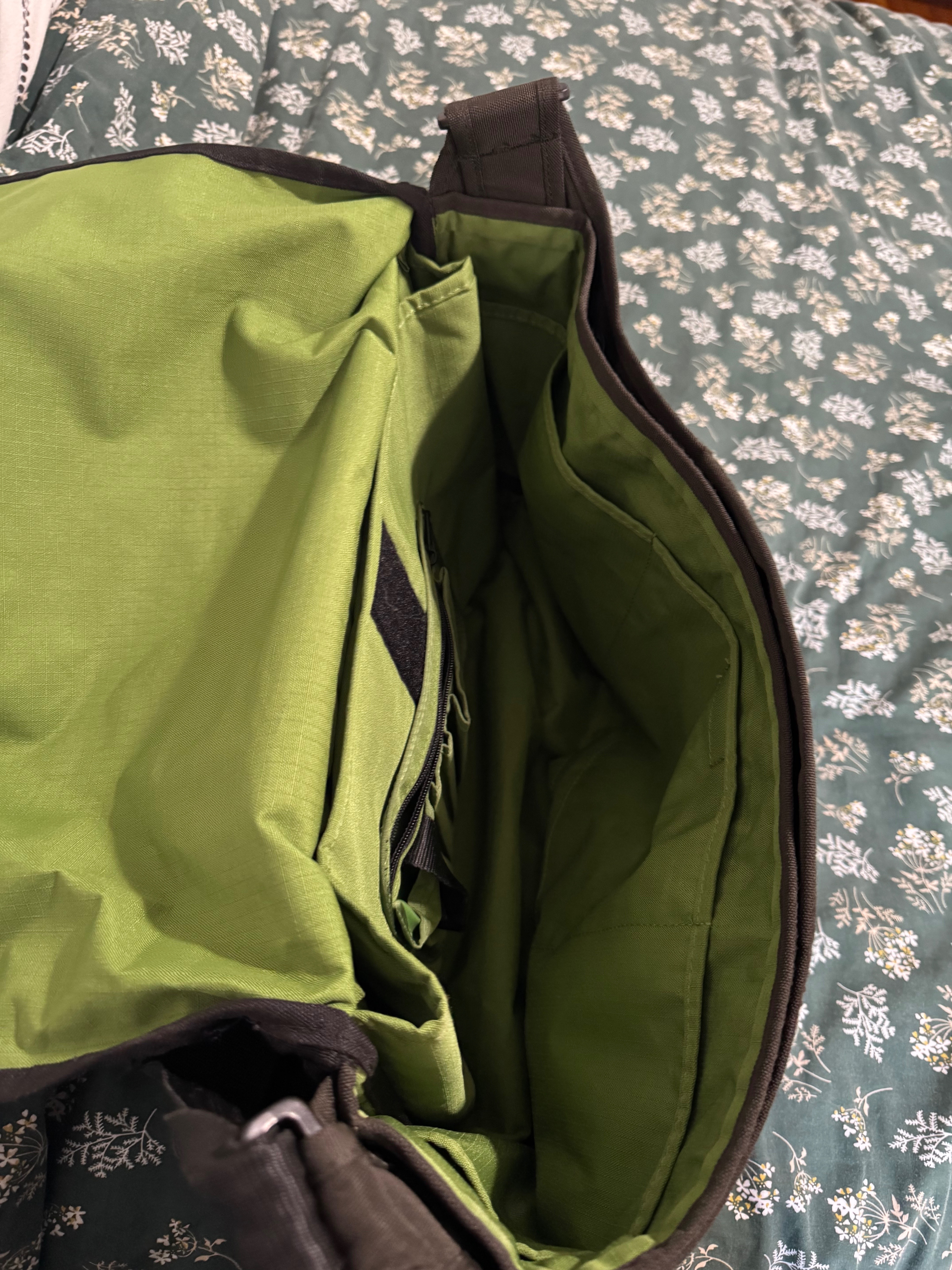 Timbuk2 Black Messenger Bag - photo 2