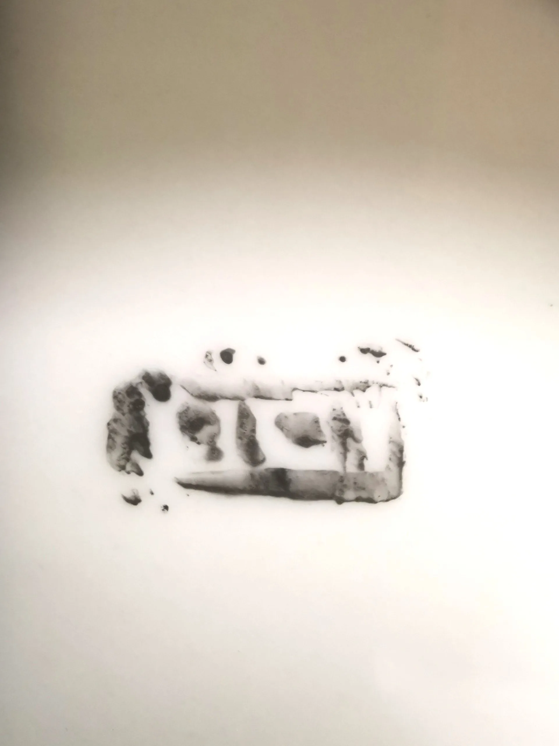 Vint. Porcelain Trinket Box Scalloped Lid Gold Trim Signed CHINA image indicator(3)