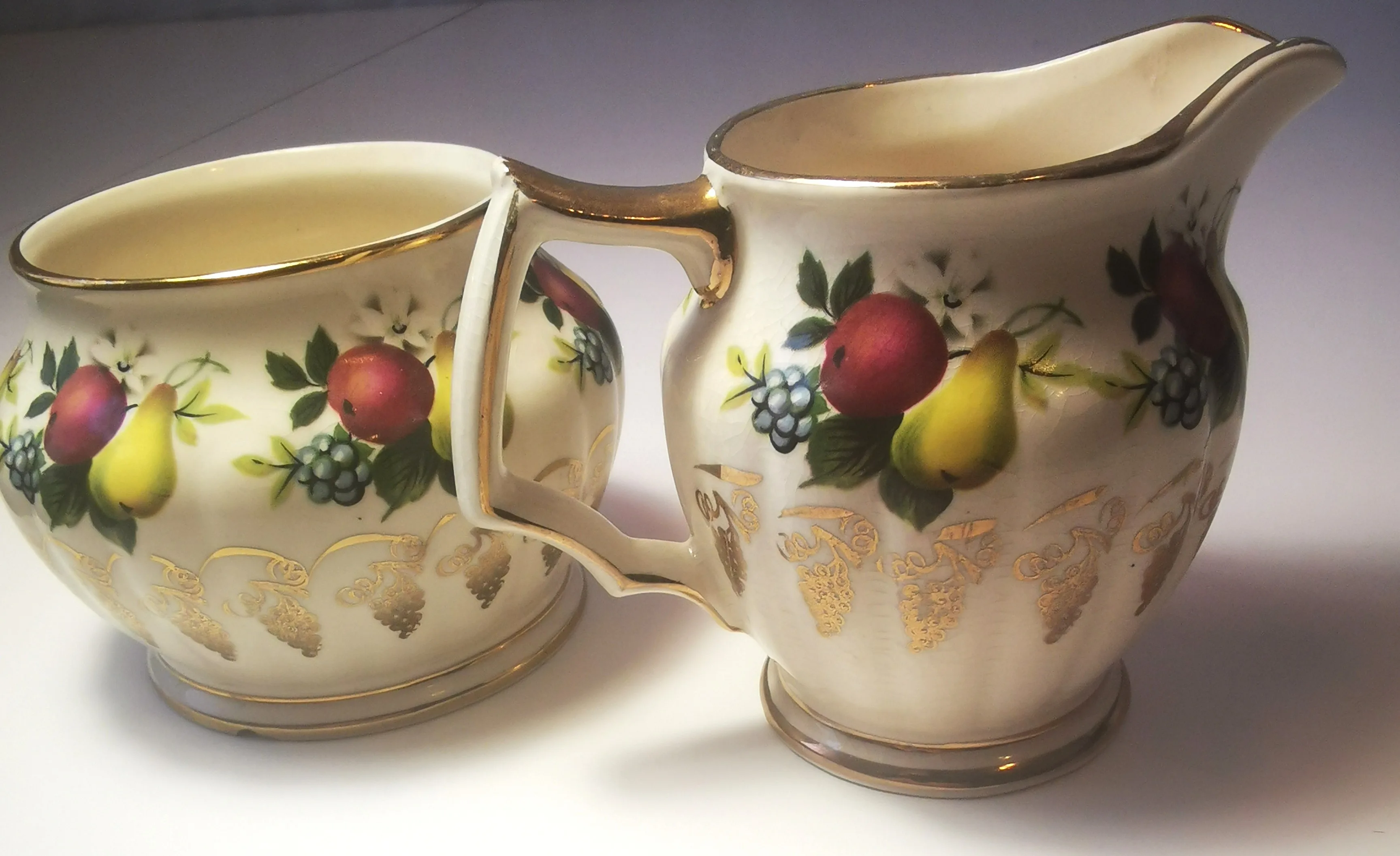 Creamer Sugar Bowl Set Fruit Sadler Engand Limited Edition 3426 image indicator(7)