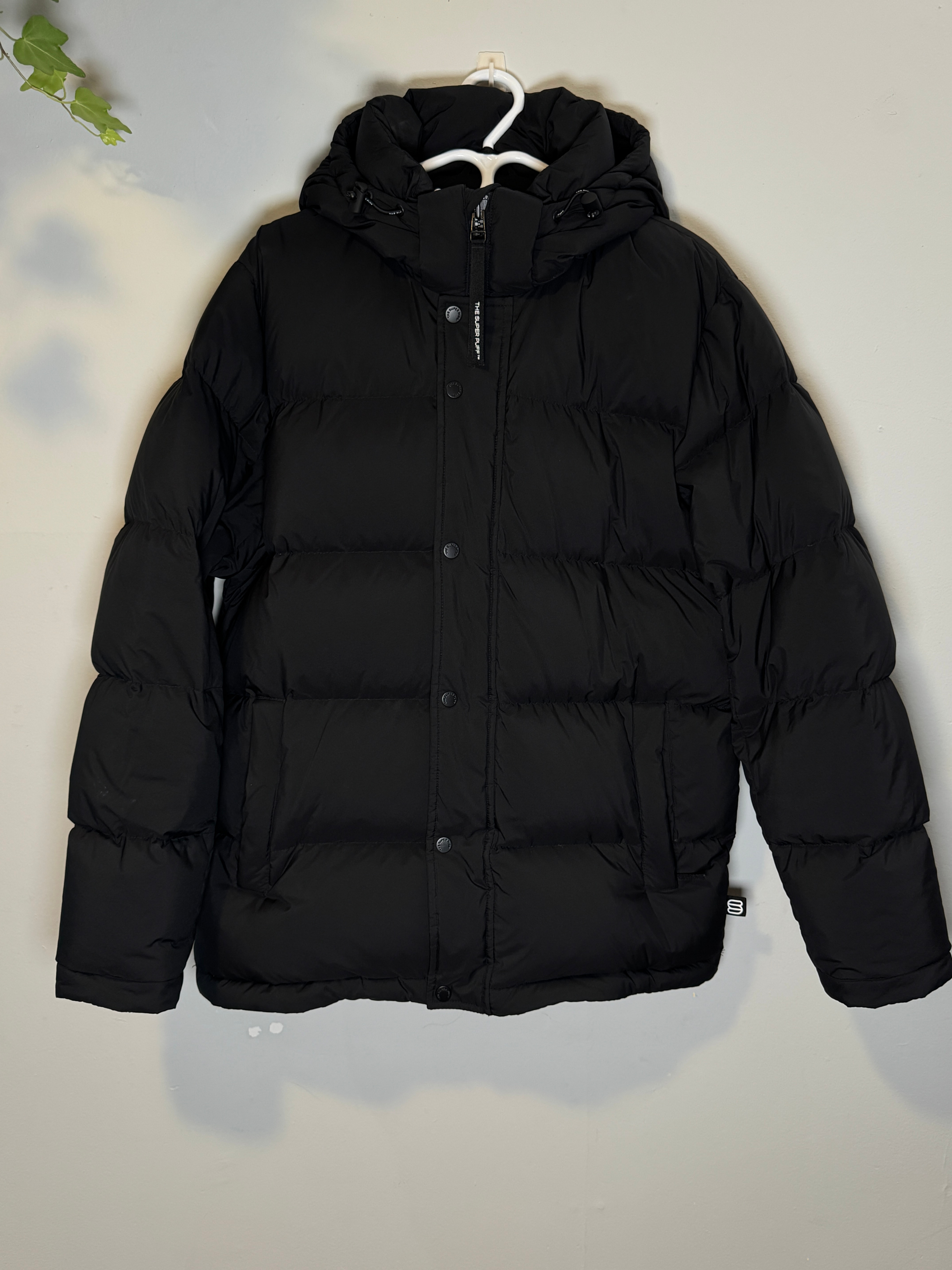 Aritzia Men's Super Puff - Black/Medium