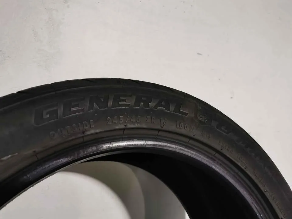 General Gmax AS05 Tires - 245/45 ZR18 image indicator(3)