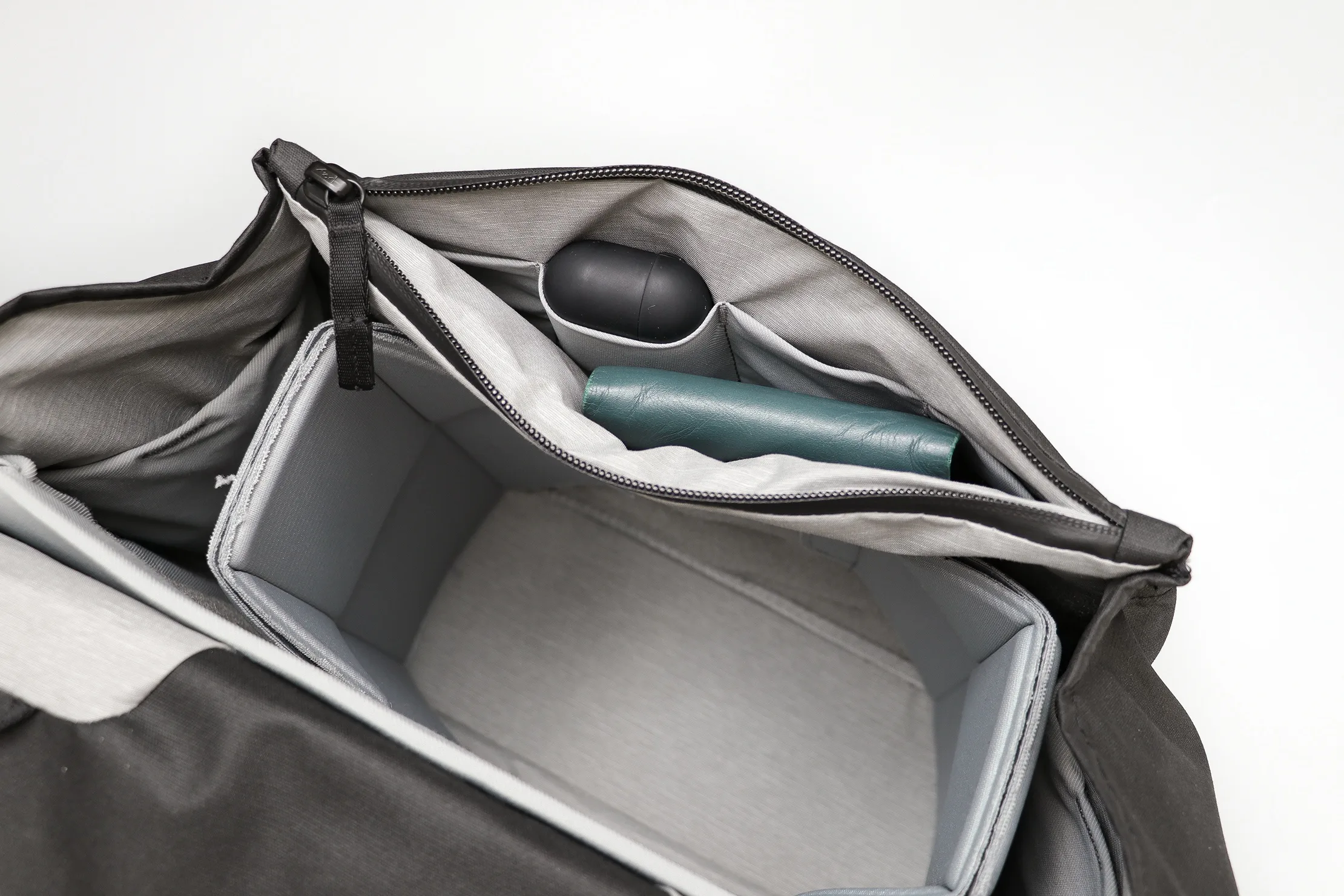 Peak Design - everyday messenger bag 13L image indicator(4)