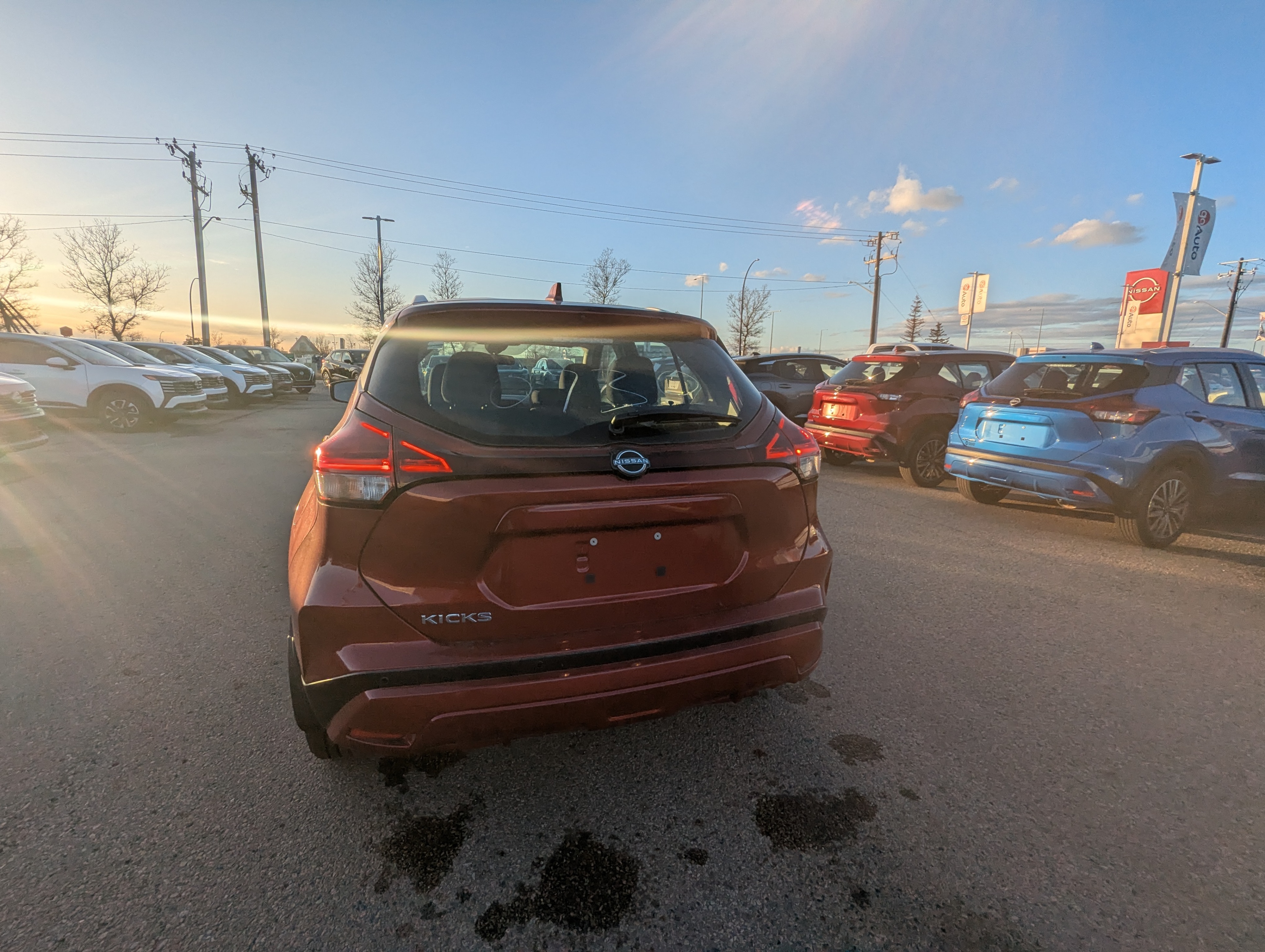 2025 Nissan Kicks Play SV - photo 4