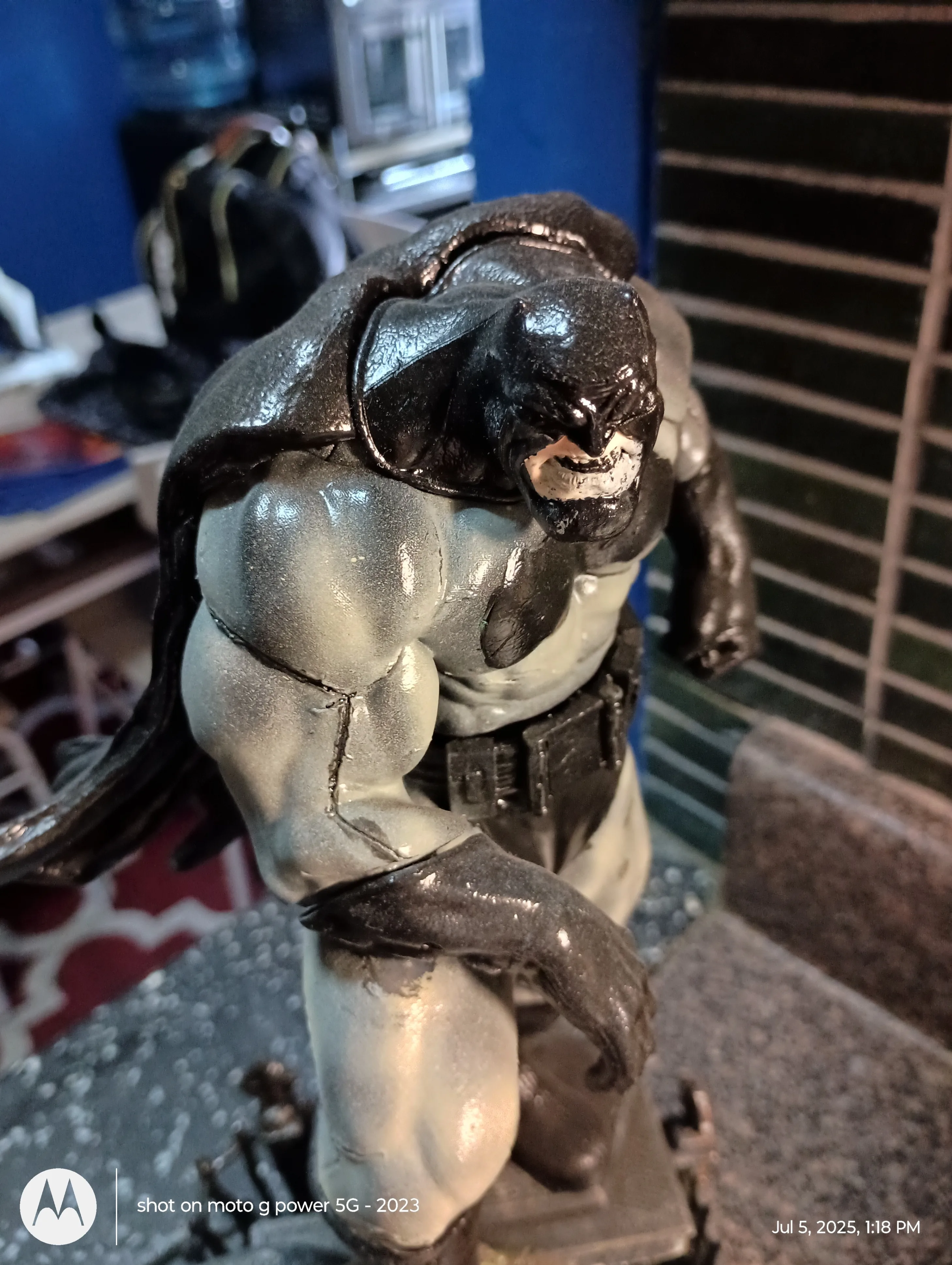 Batman Statue 12in tall image indicator(7)