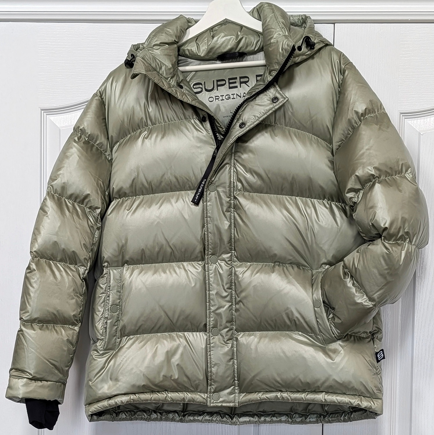 Aritzia The Super Puff, Hi-Gloss-Silent Storm Green - L - NEW - photo 2