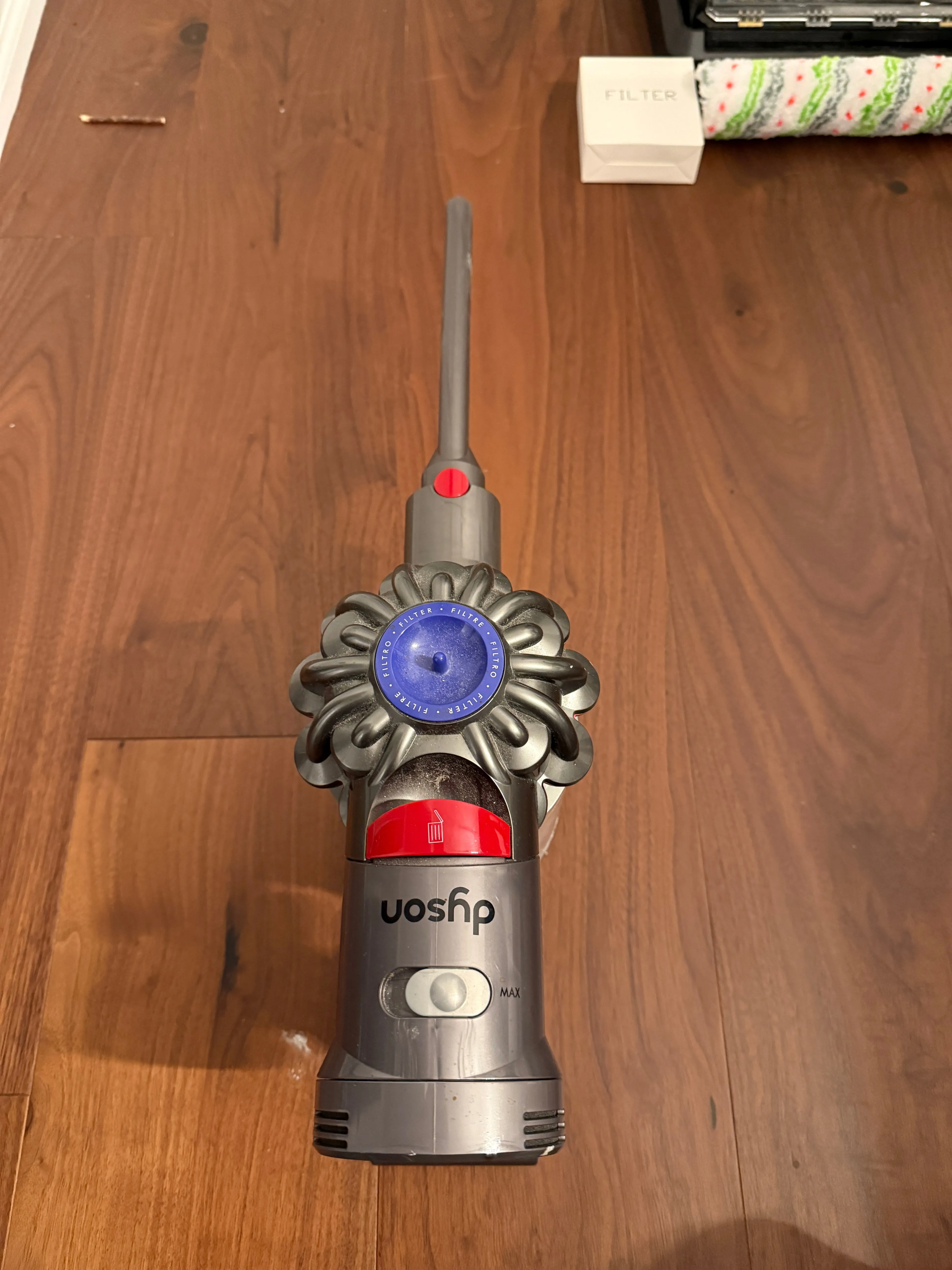 Dyson V7 Trigger Handheld Vacuum image indicator(2)