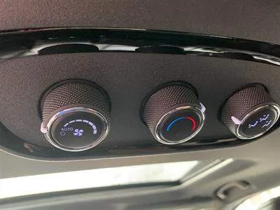 2024 Dodge Durango R/T Plus Blacktop 5.7L Hemi 4x4 image indicator(4)